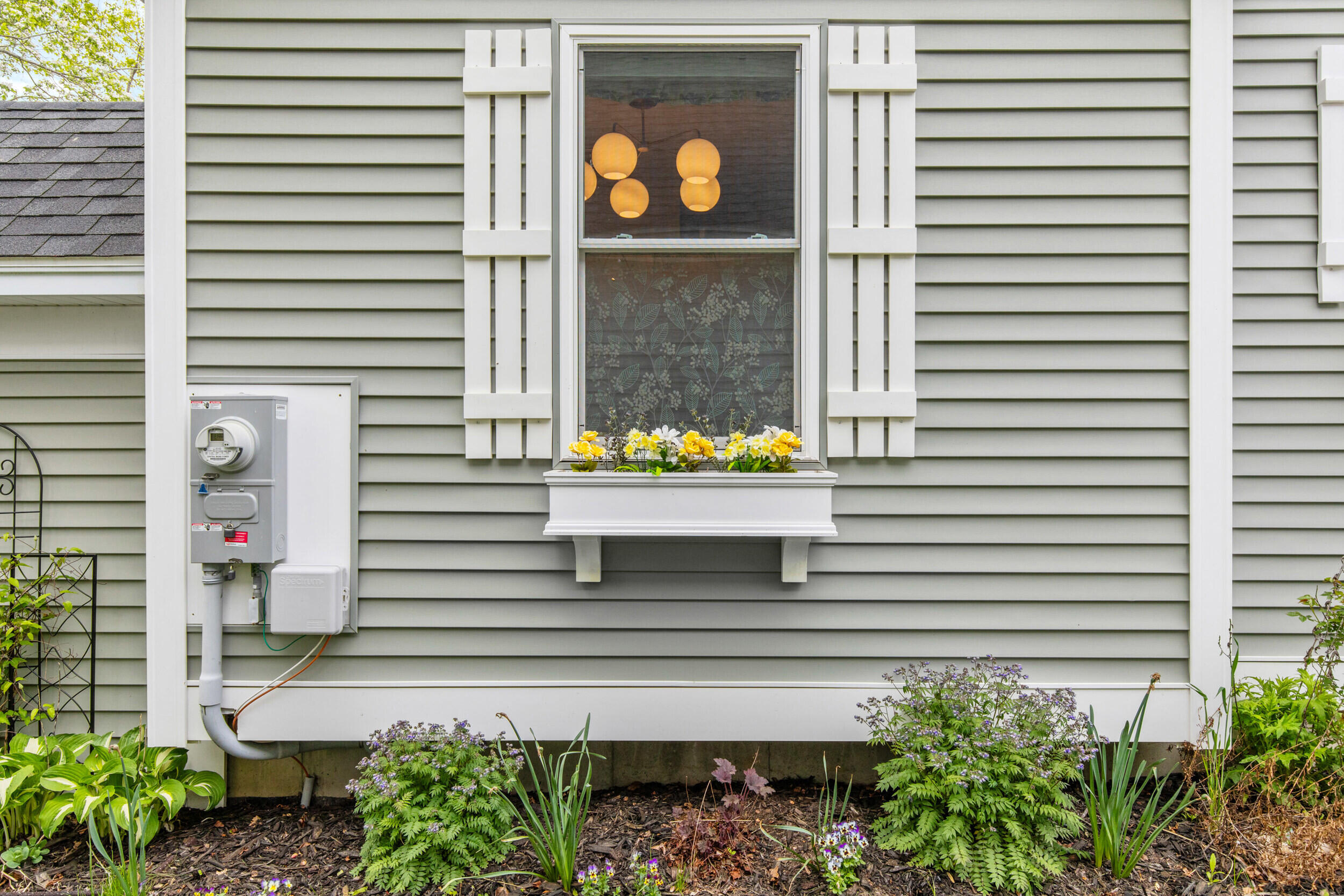 994 Portland Road, 30