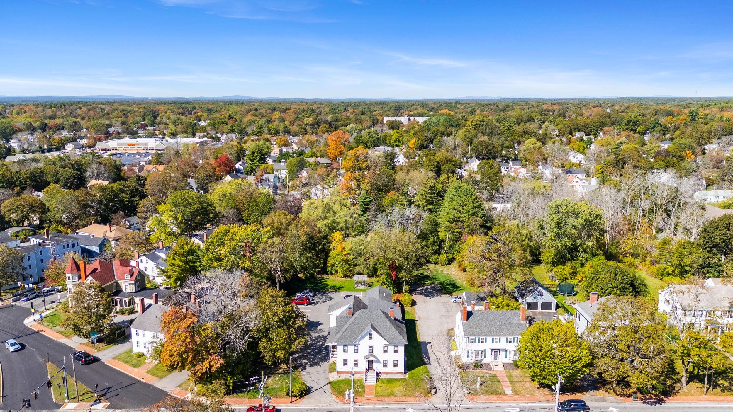 372 Main Street, 201