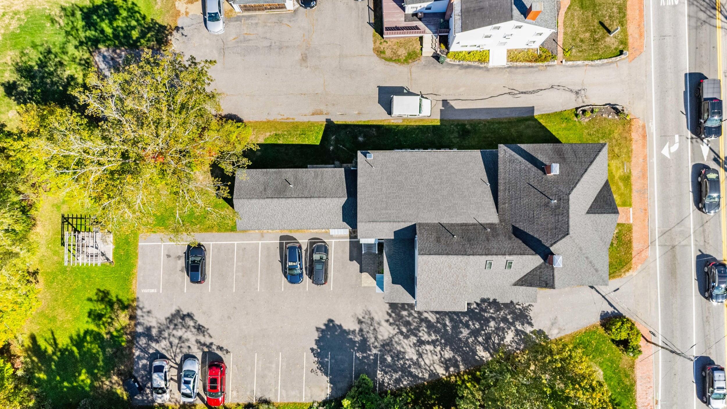 372 Main Street, 201