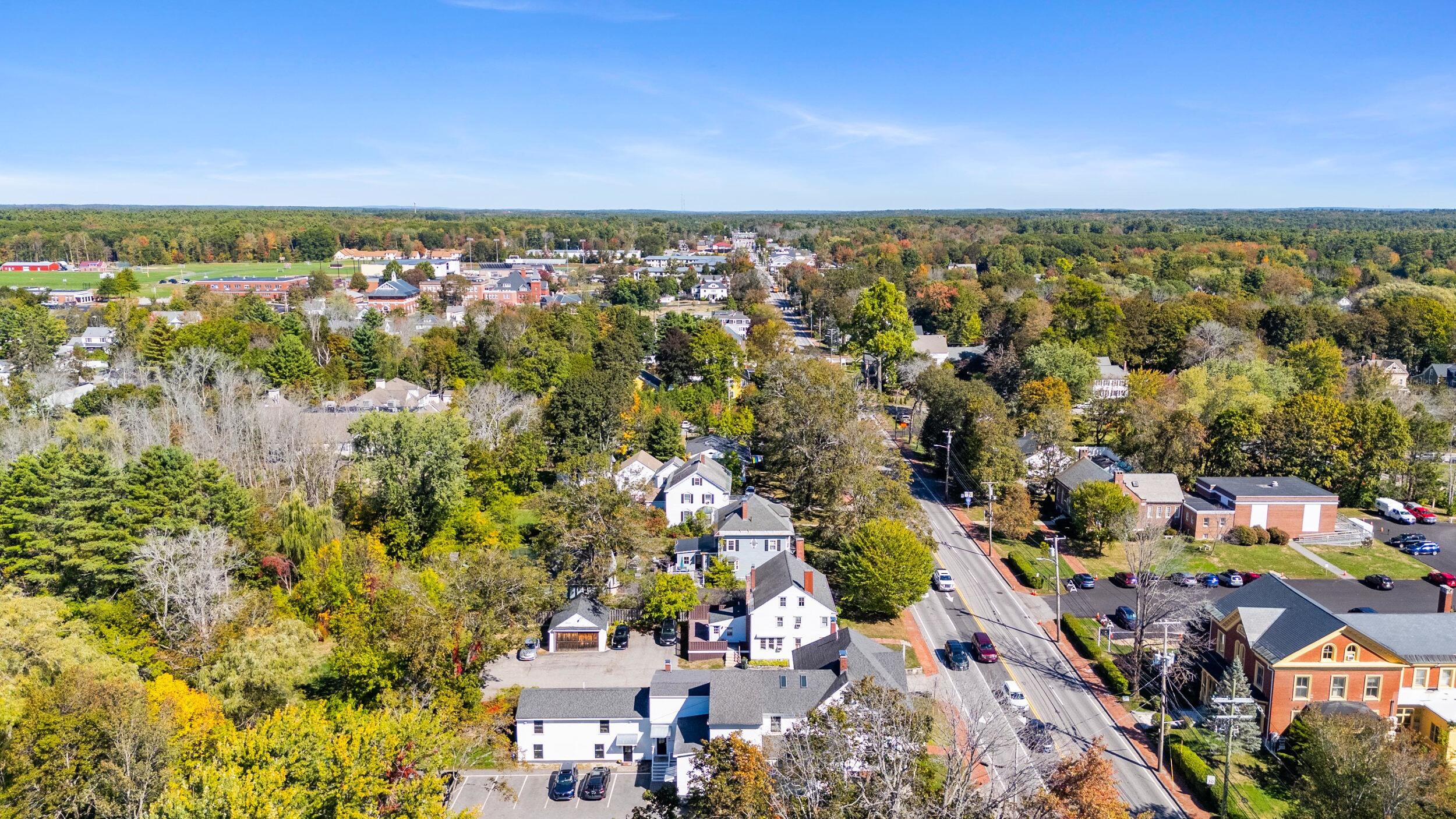 372 Main Street, 201
