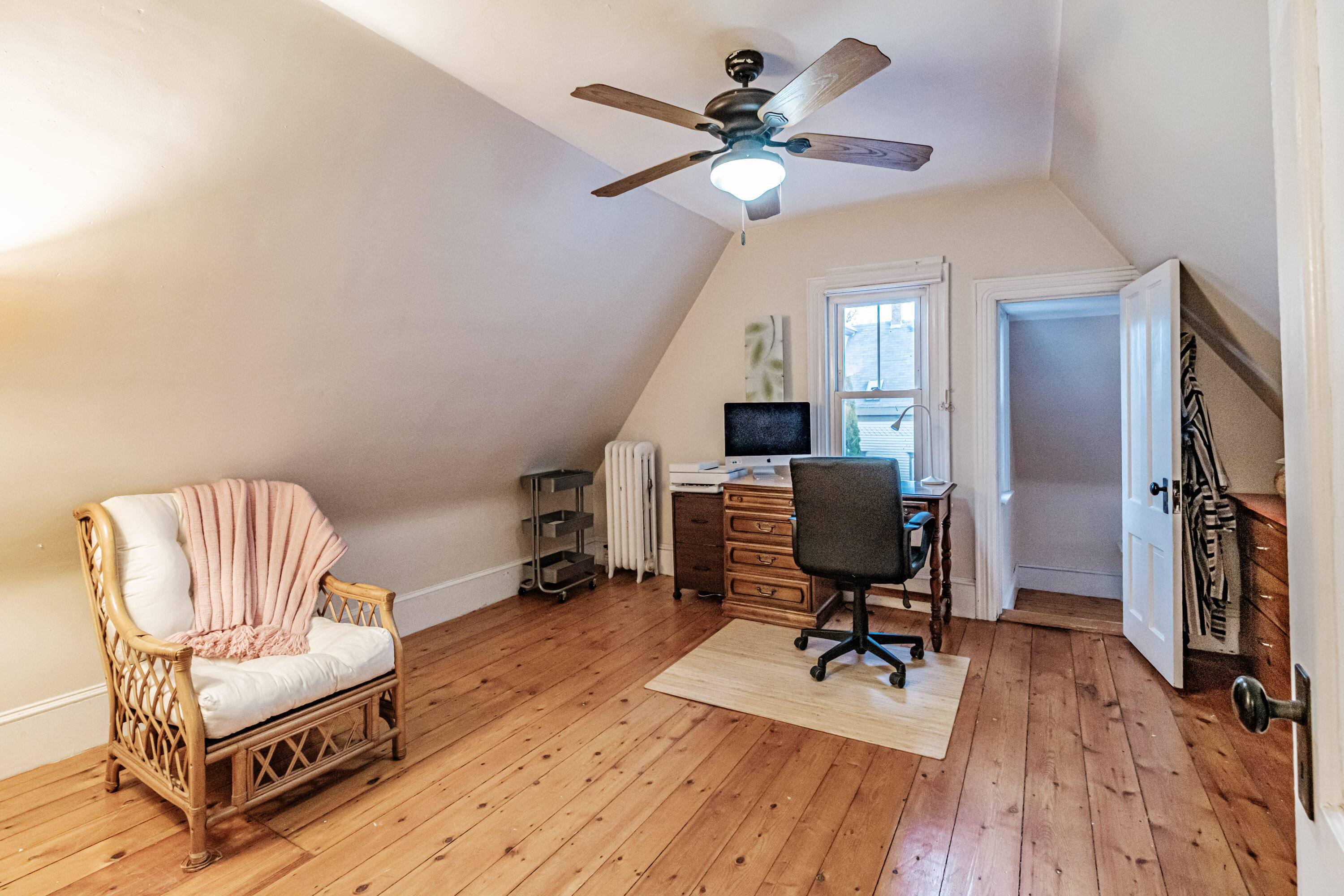 10 Whitehall Avenue