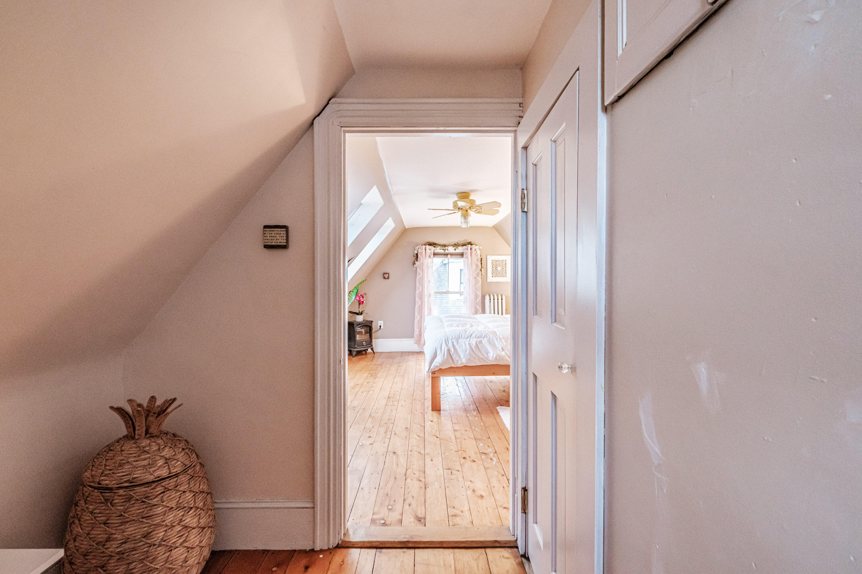 10 Whitehall Avenue