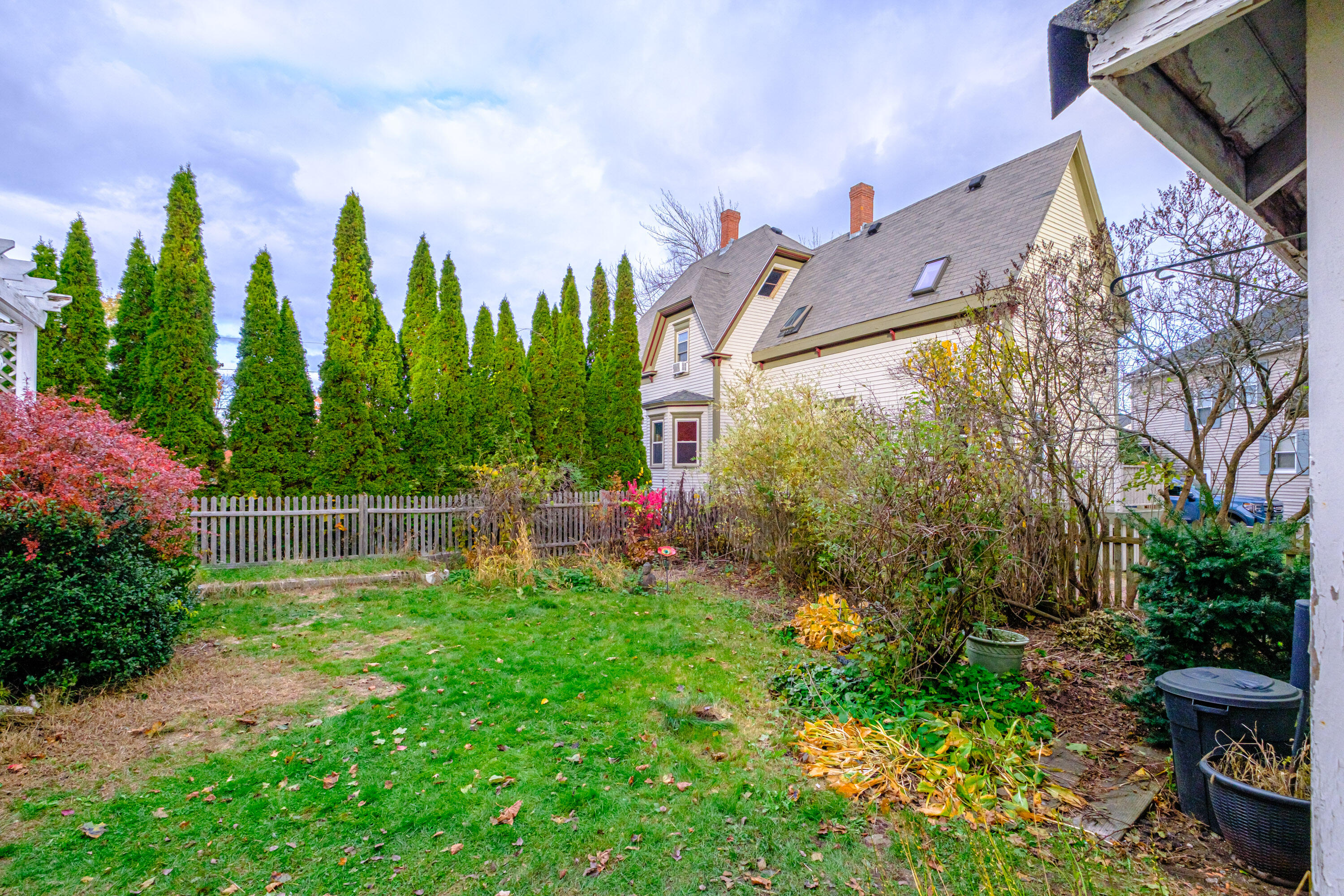 10 Whitehall Avenue
