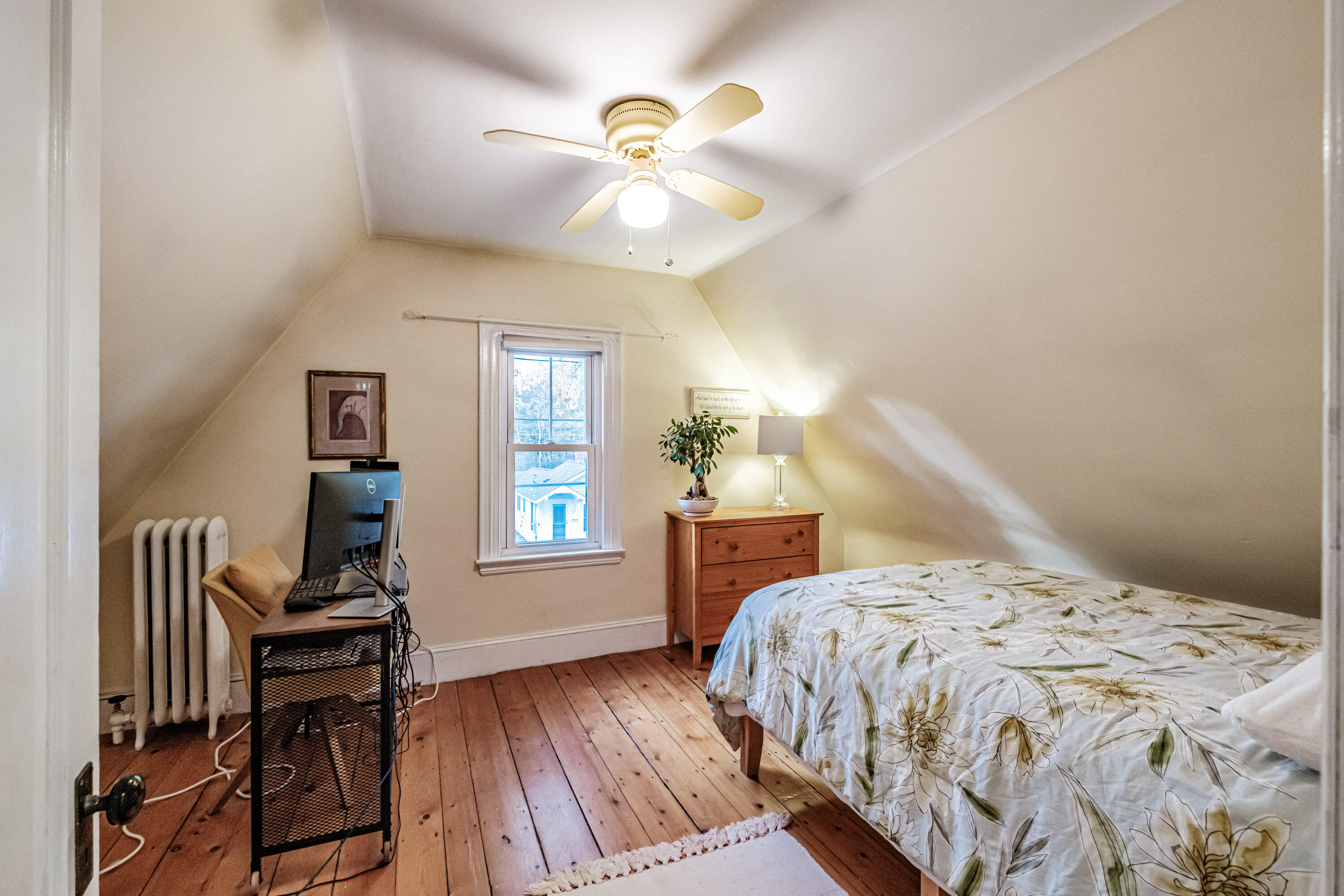 10 Whitehall Avenue