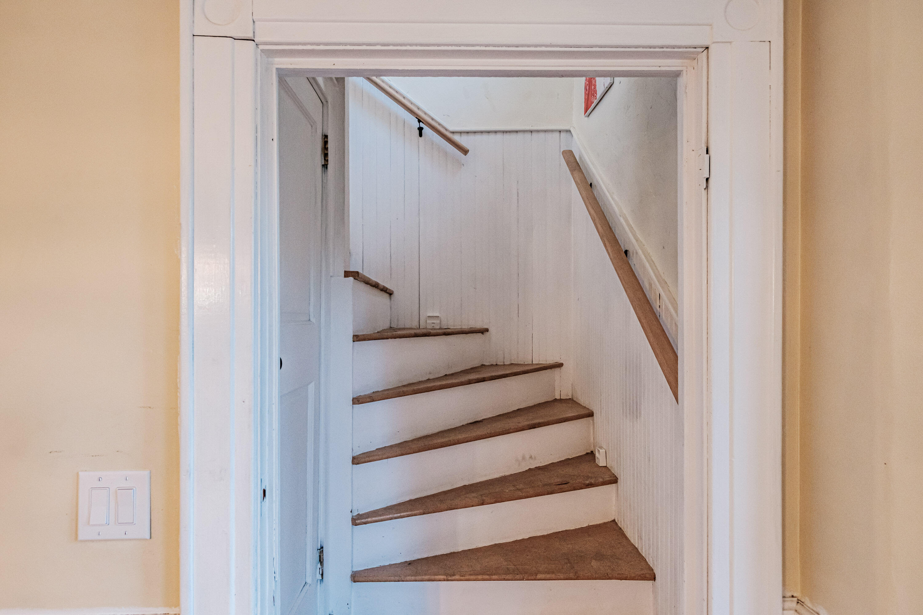 10 Whitehall Avenue