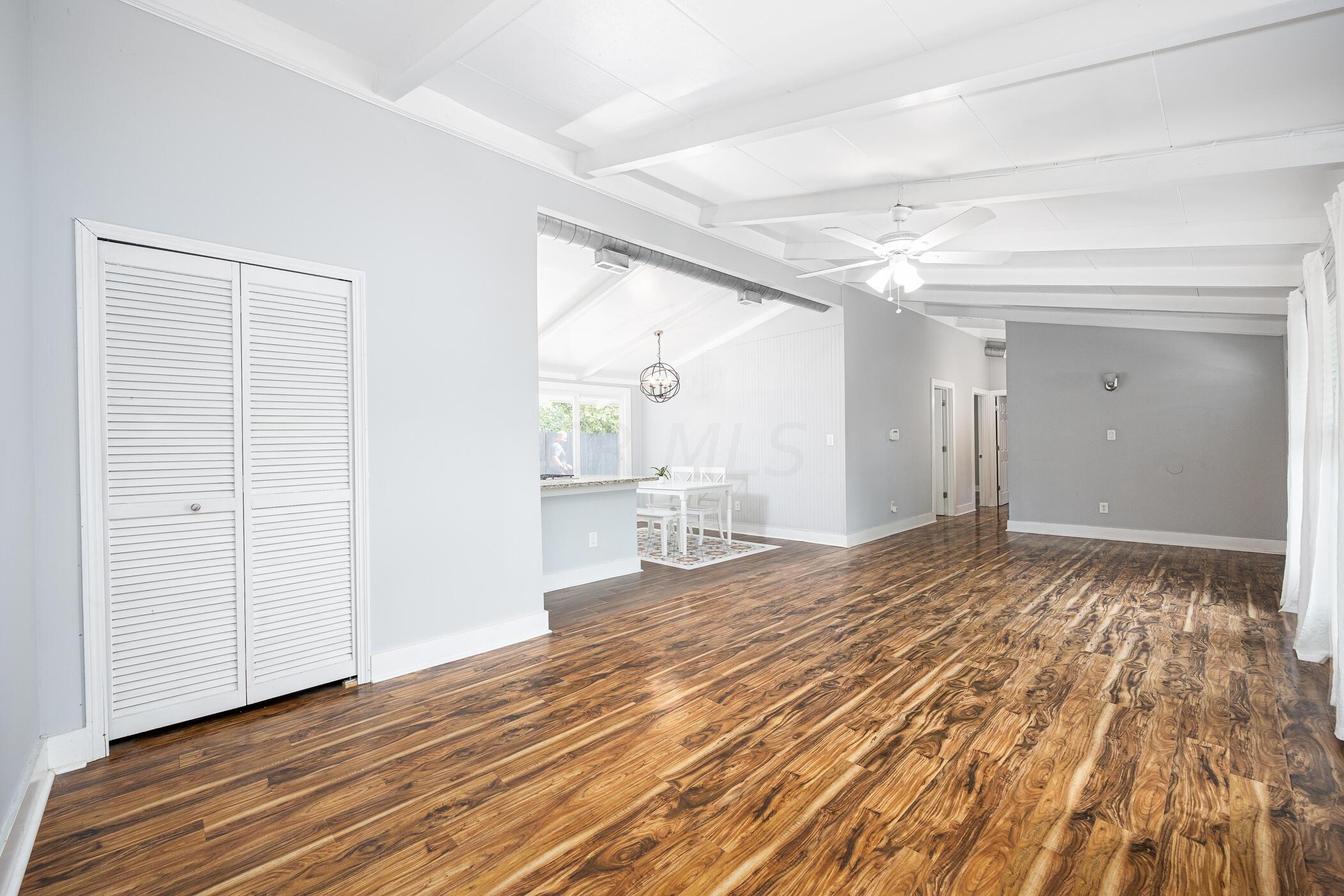 2540 Grasmere Avenue