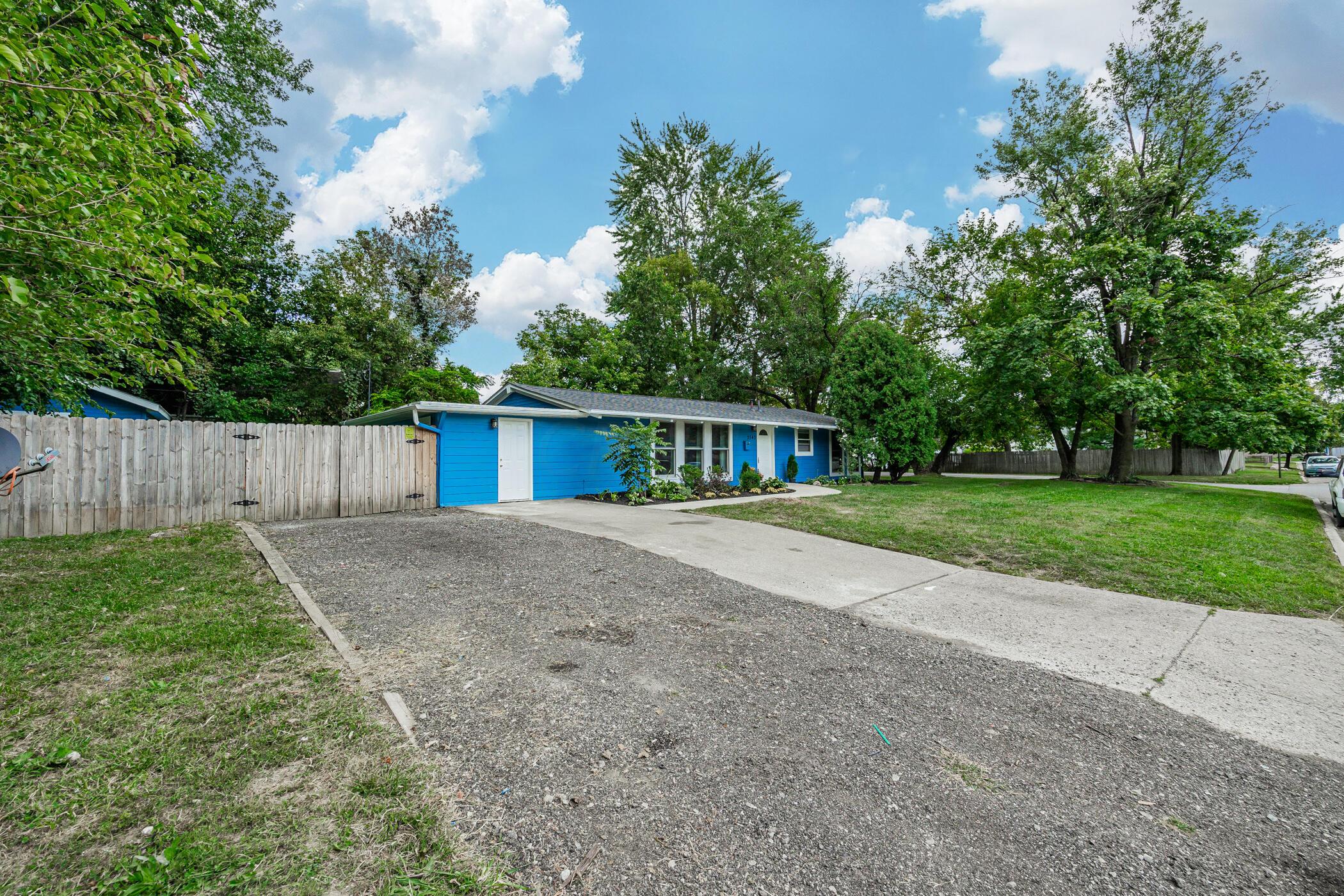 2540 Grasmere Avenue