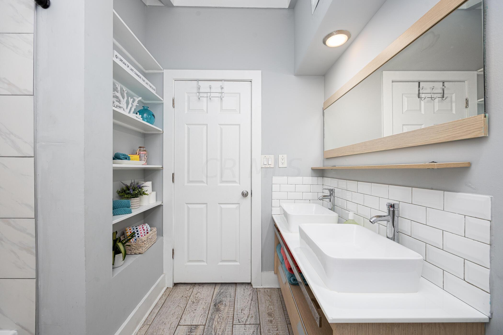 2540 Grasmere Avenue