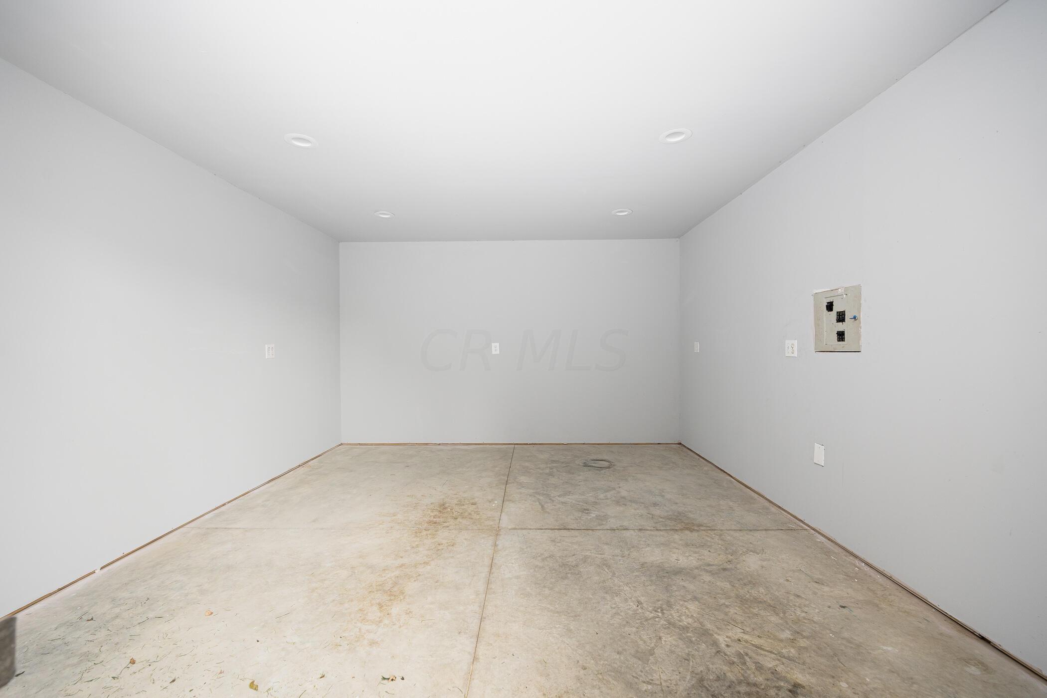 2540 Grasmere Avenue