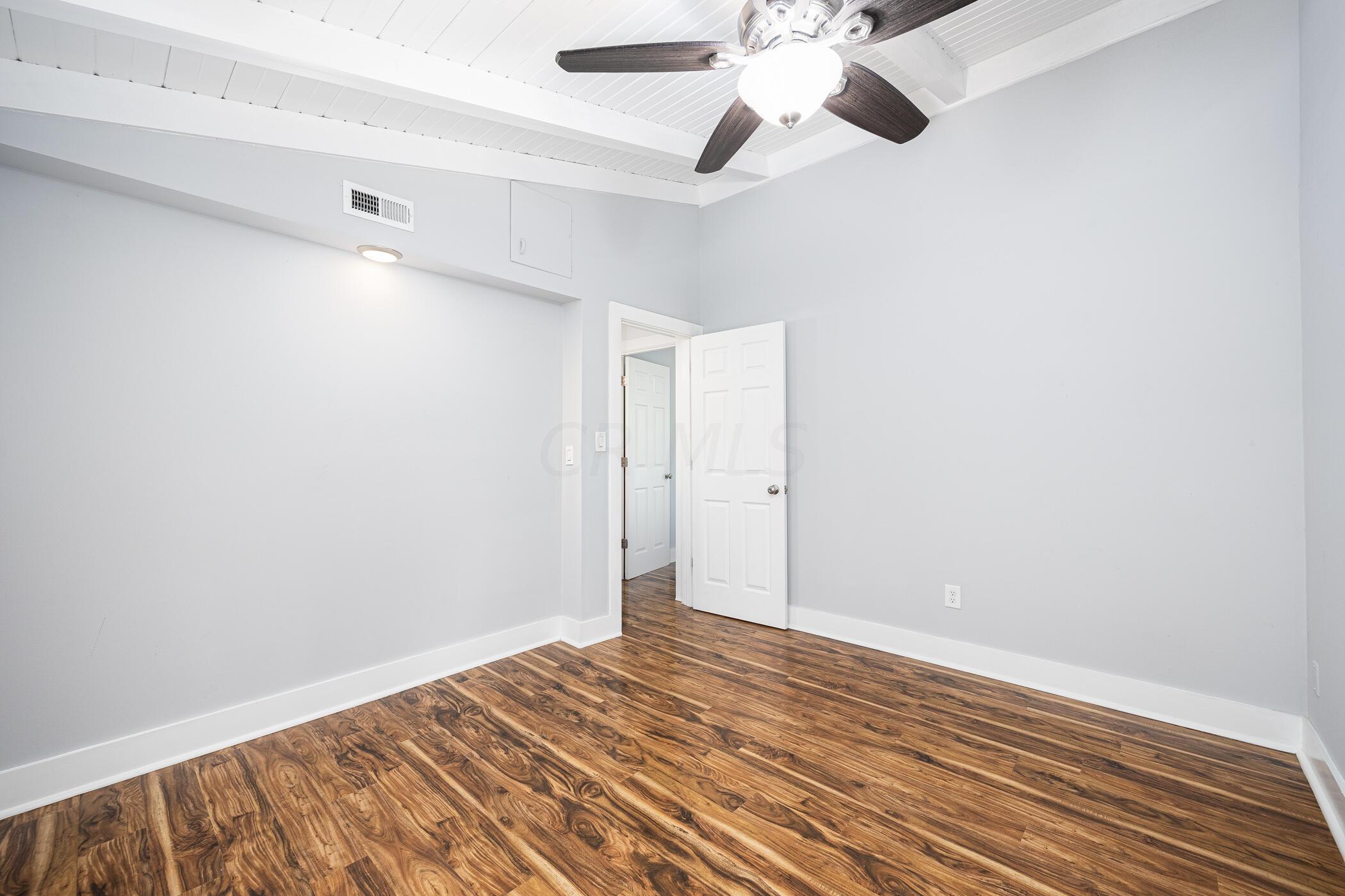 2540 Grasmere Avenue