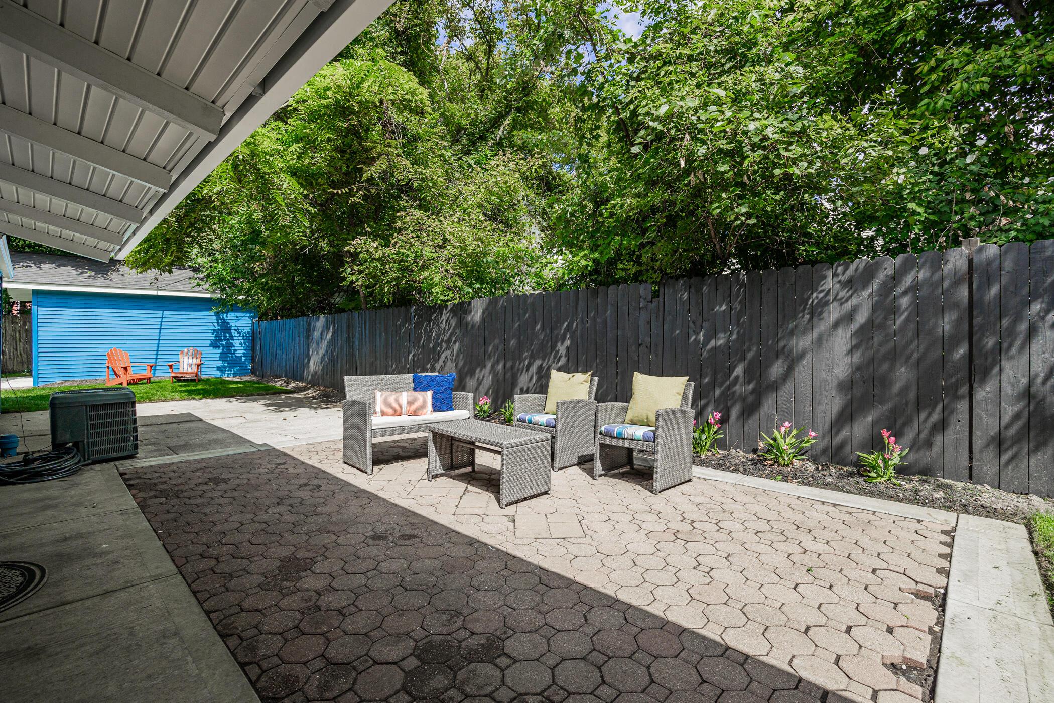 2540 Grasmere Avenue