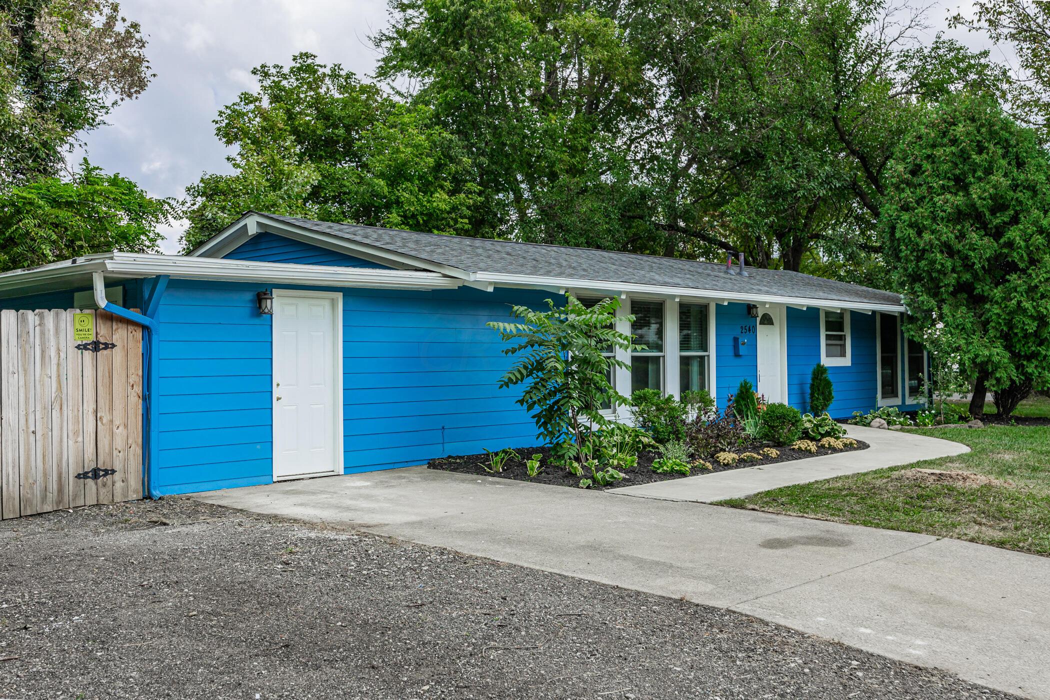 2540 Grasmere Avenue