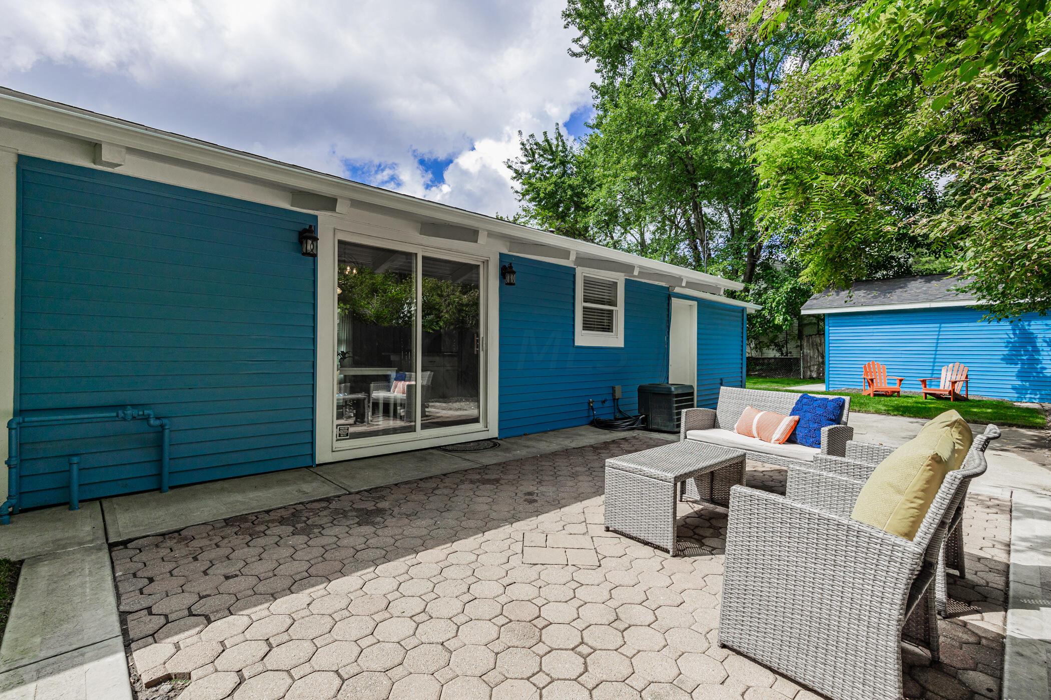 2540 Grasmere Avenue