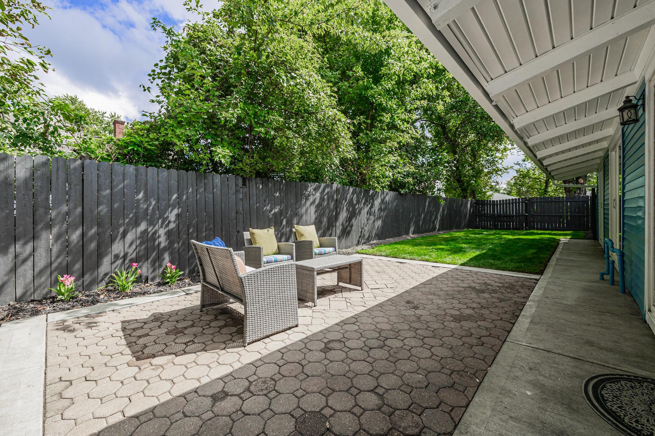 2540 Grasmere Avenue