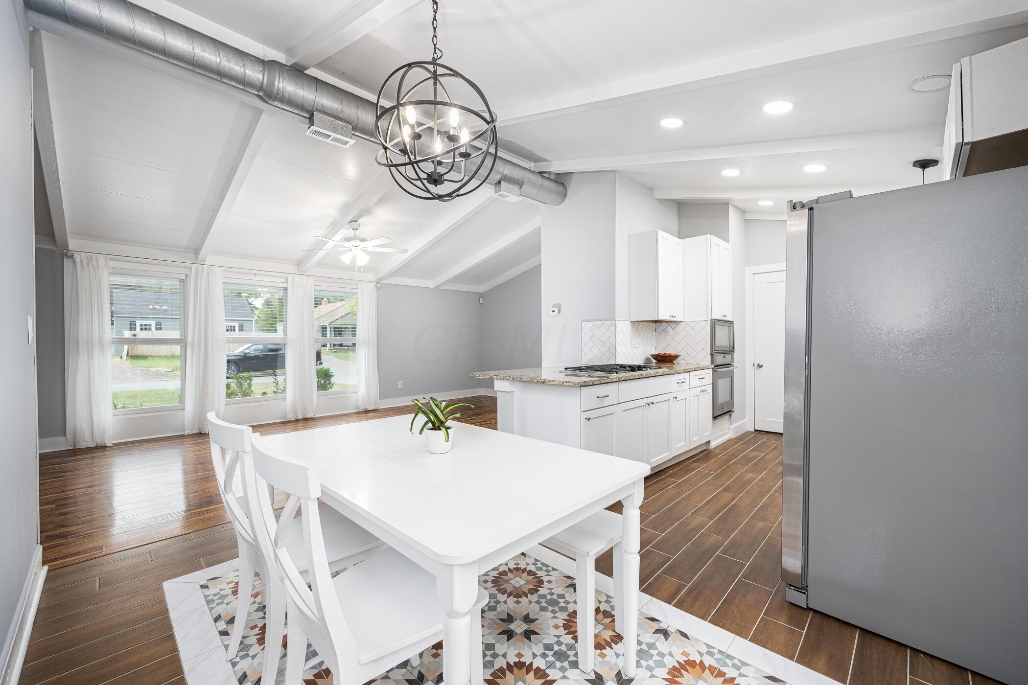 2540 Grasmere Avenue