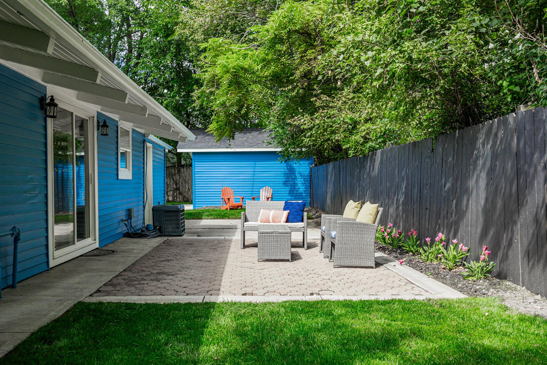 2540 Grasmere Avenue