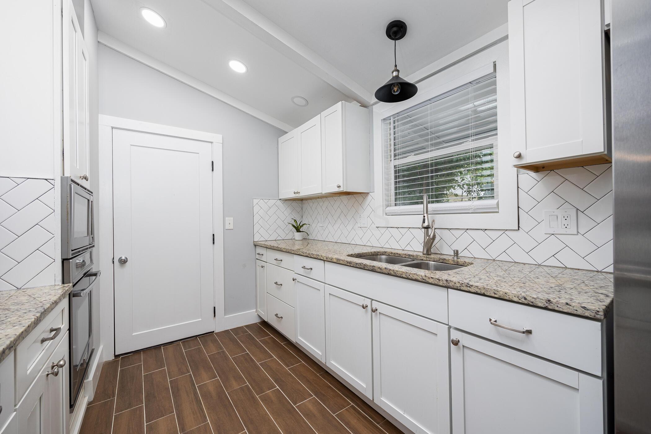 2540 Grasmere Avenue