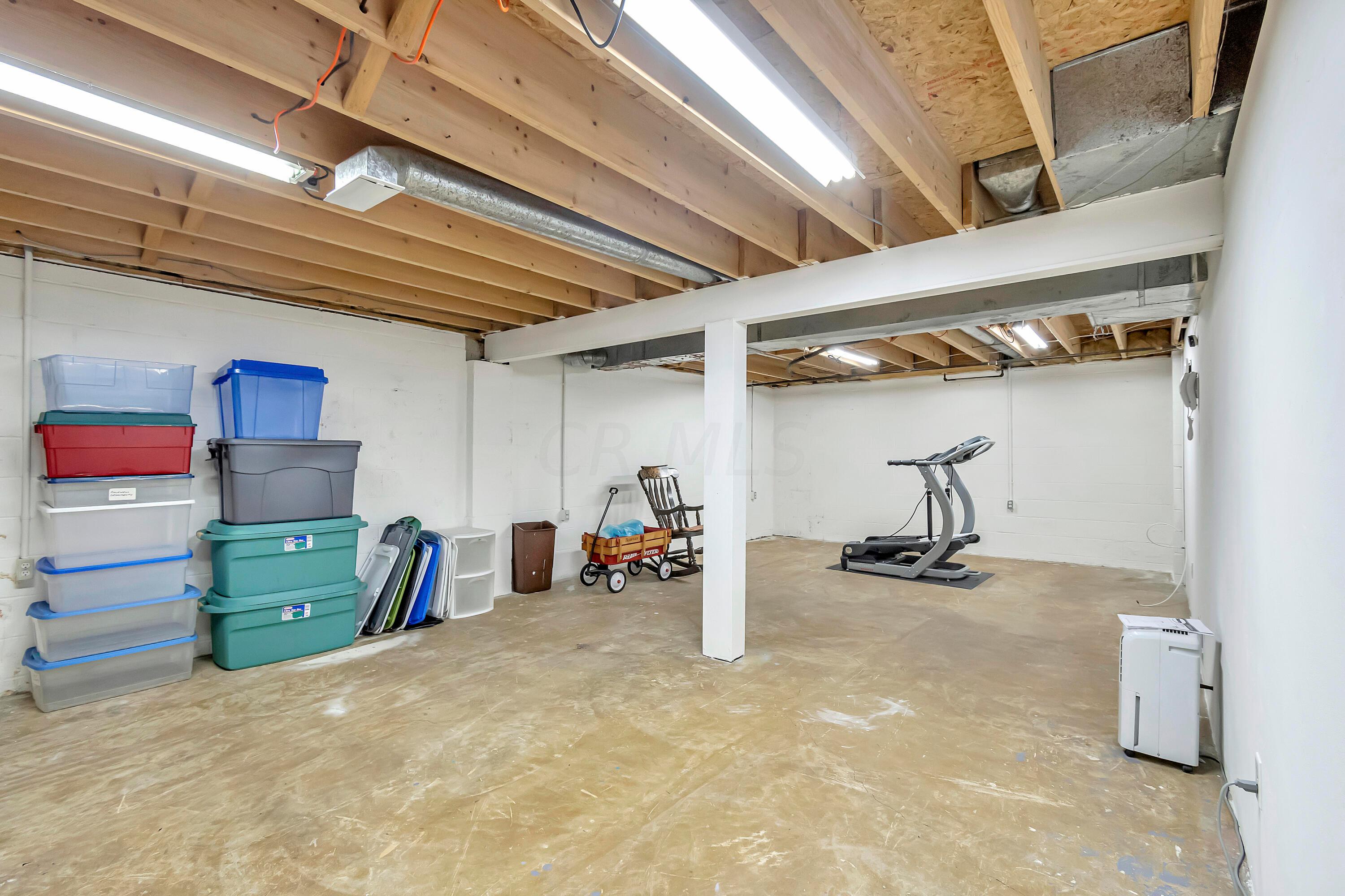 7453 Lindbrook Court