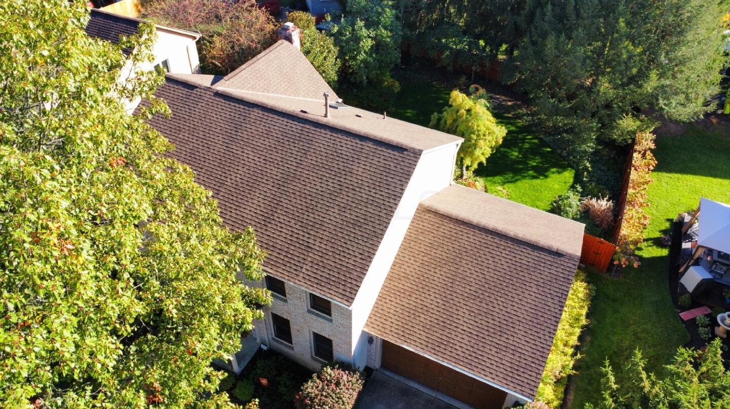 7453 Lindbrook Court