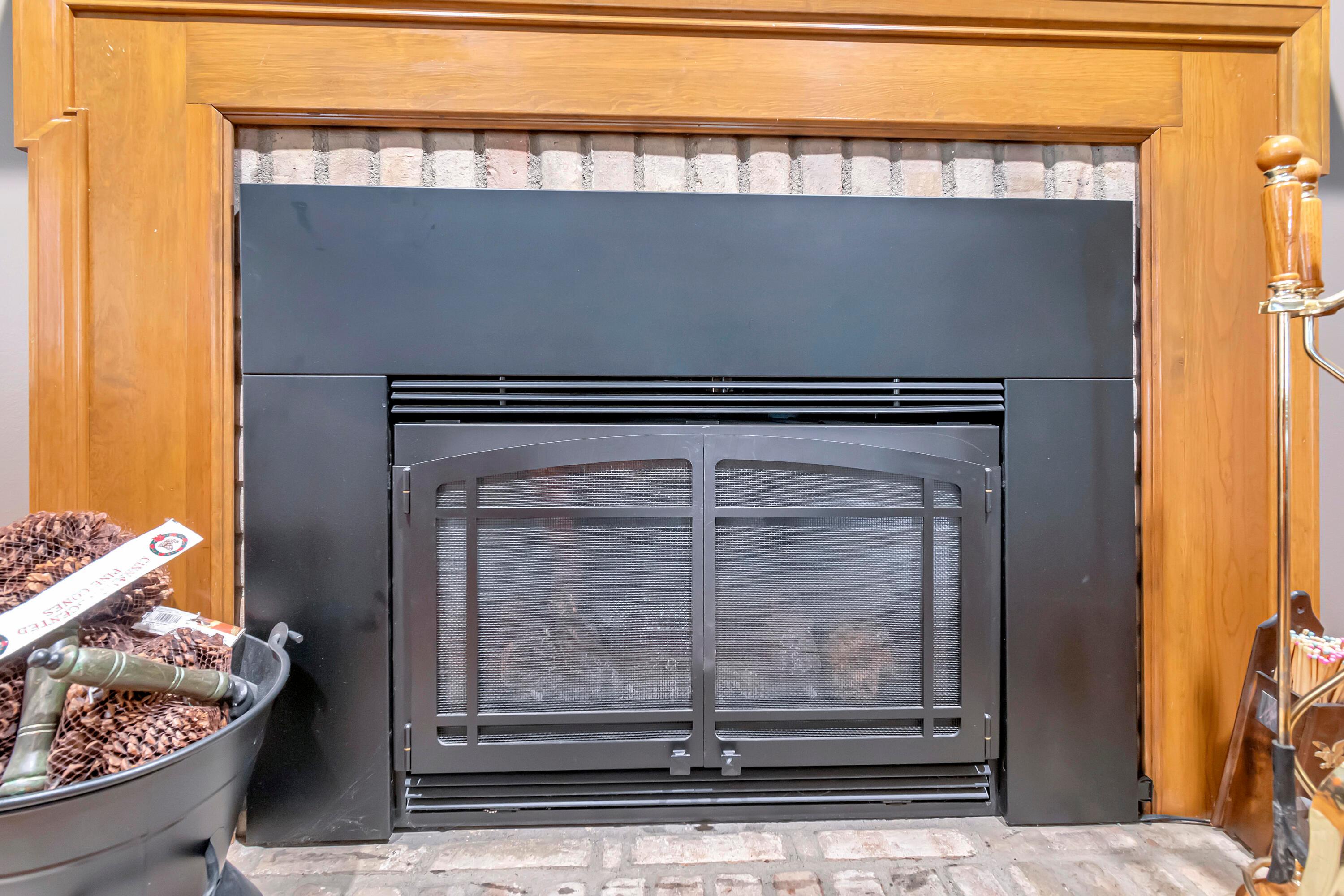 7453 Lindbrook Court