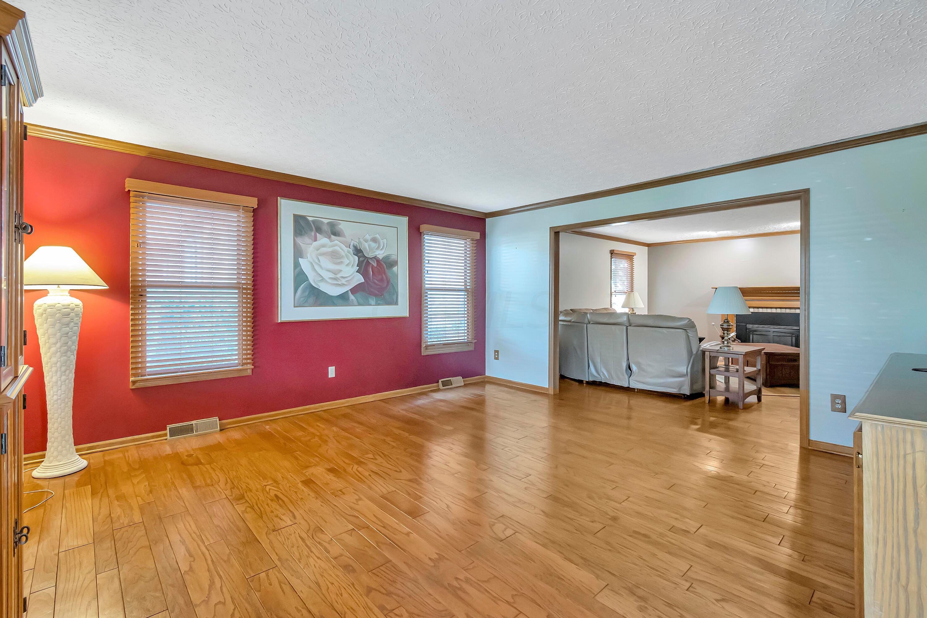 7453 Lindbrook Court