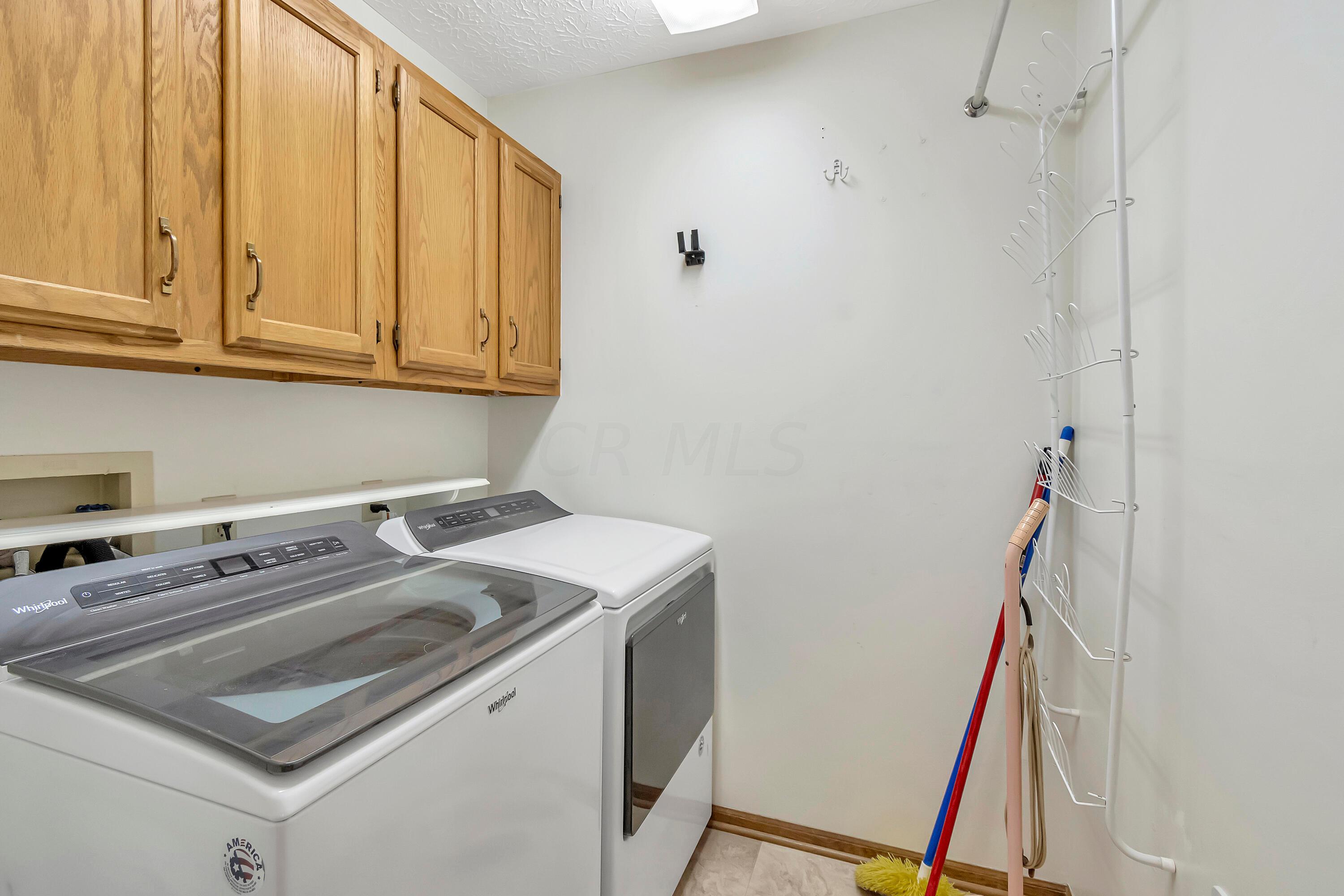 7453 Lindbrook Court