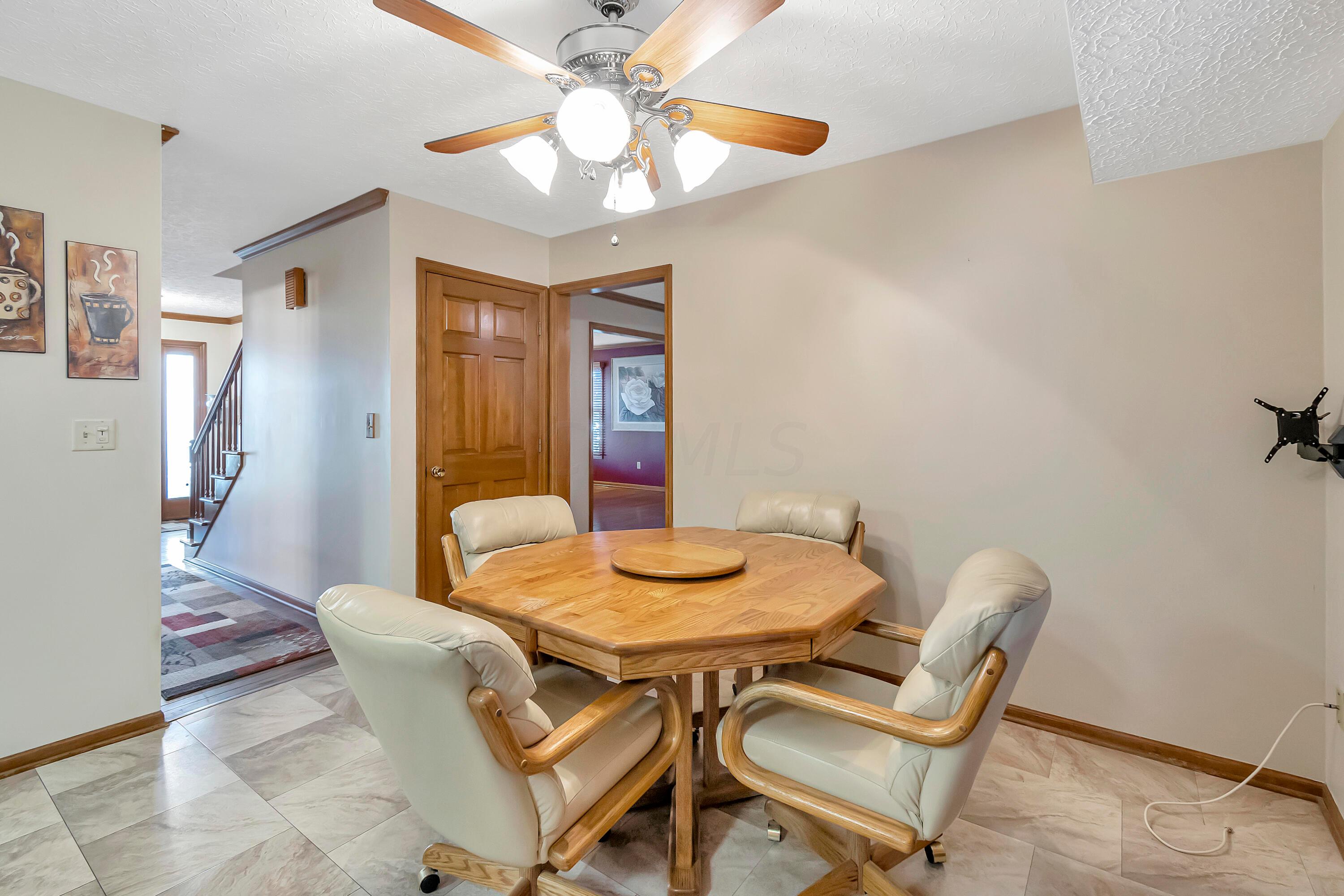 7453 Lindbrook Court