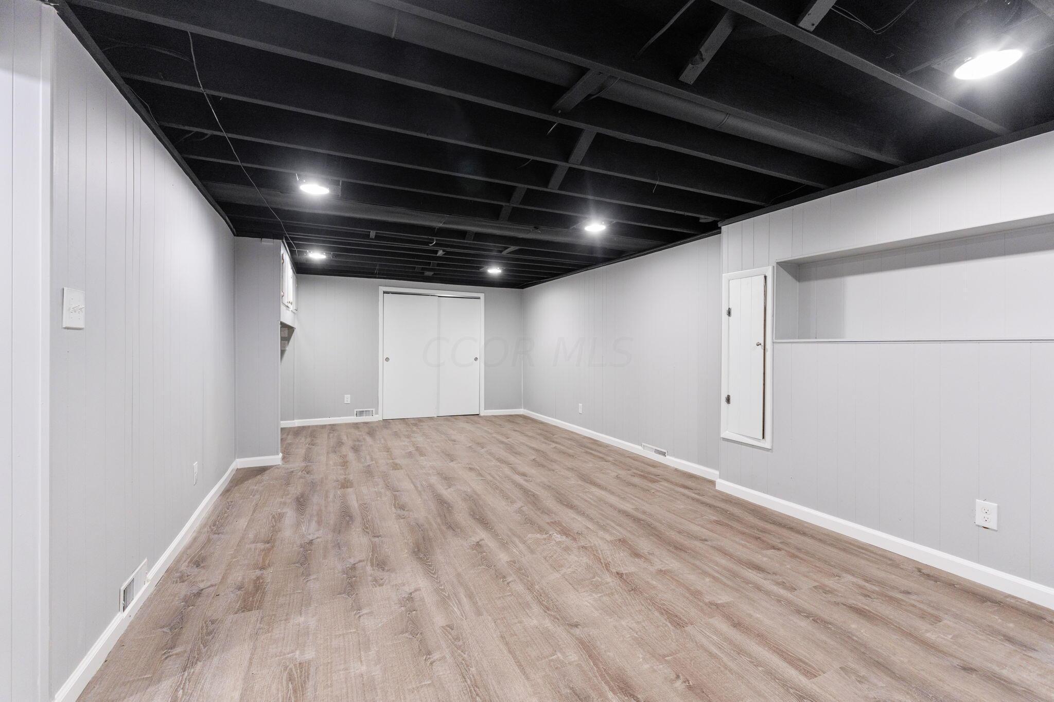 1707 Peardale Road N