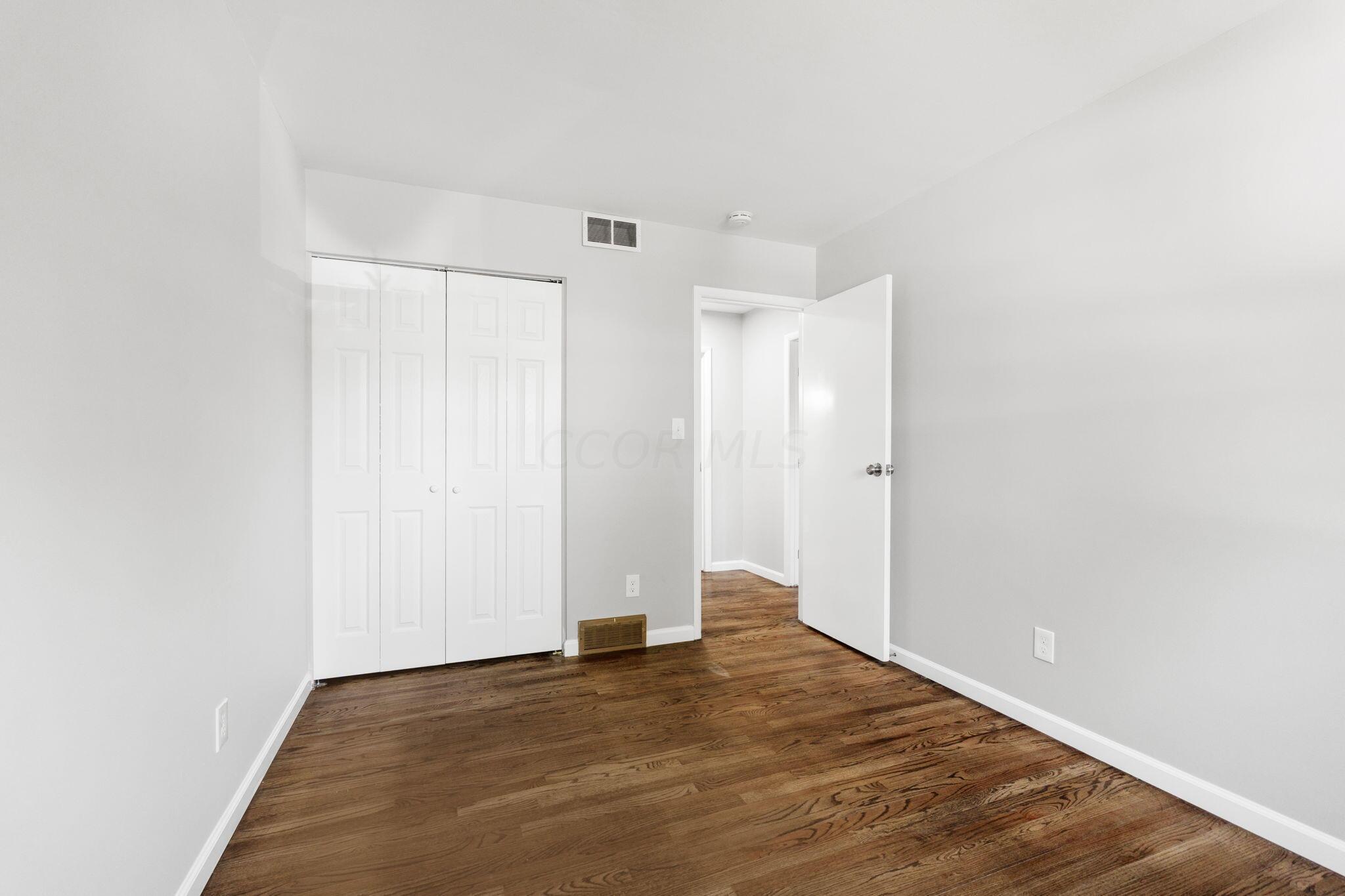 1707 Peardale Road N