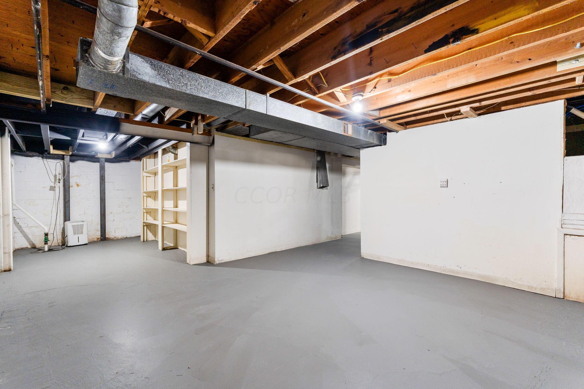 1707 Peardale Road N