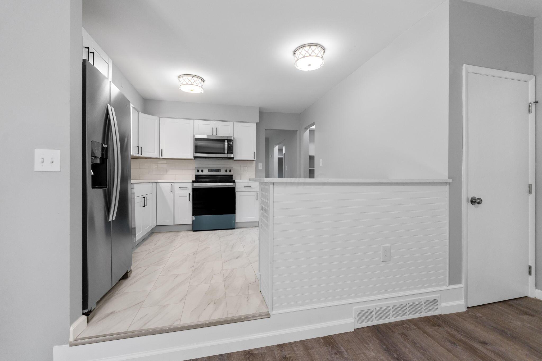 1707 Peardale Road N