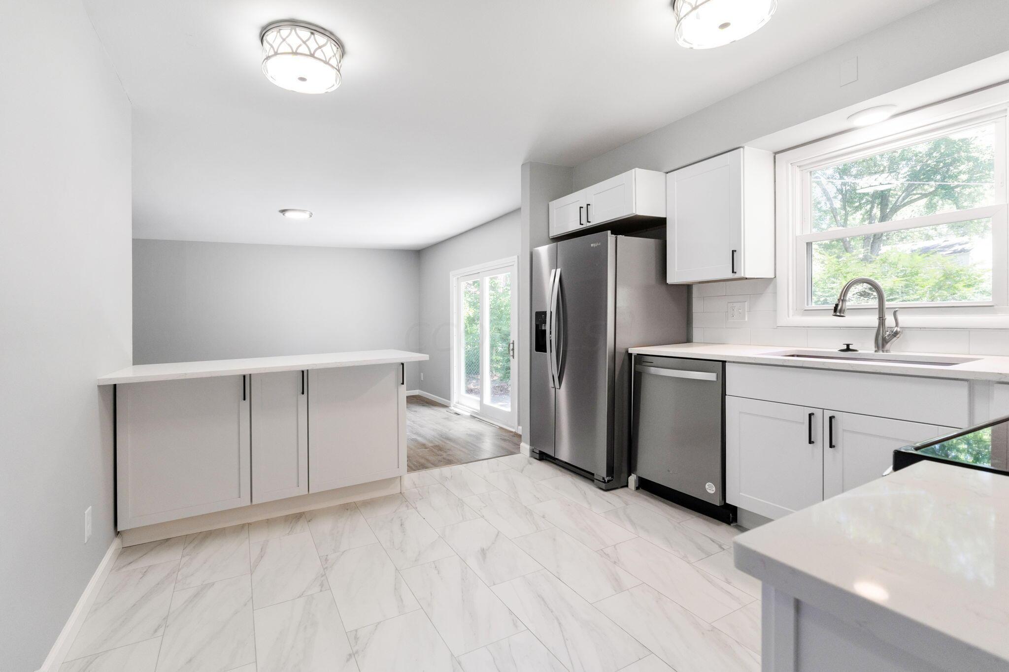 1707 Peardale Road N