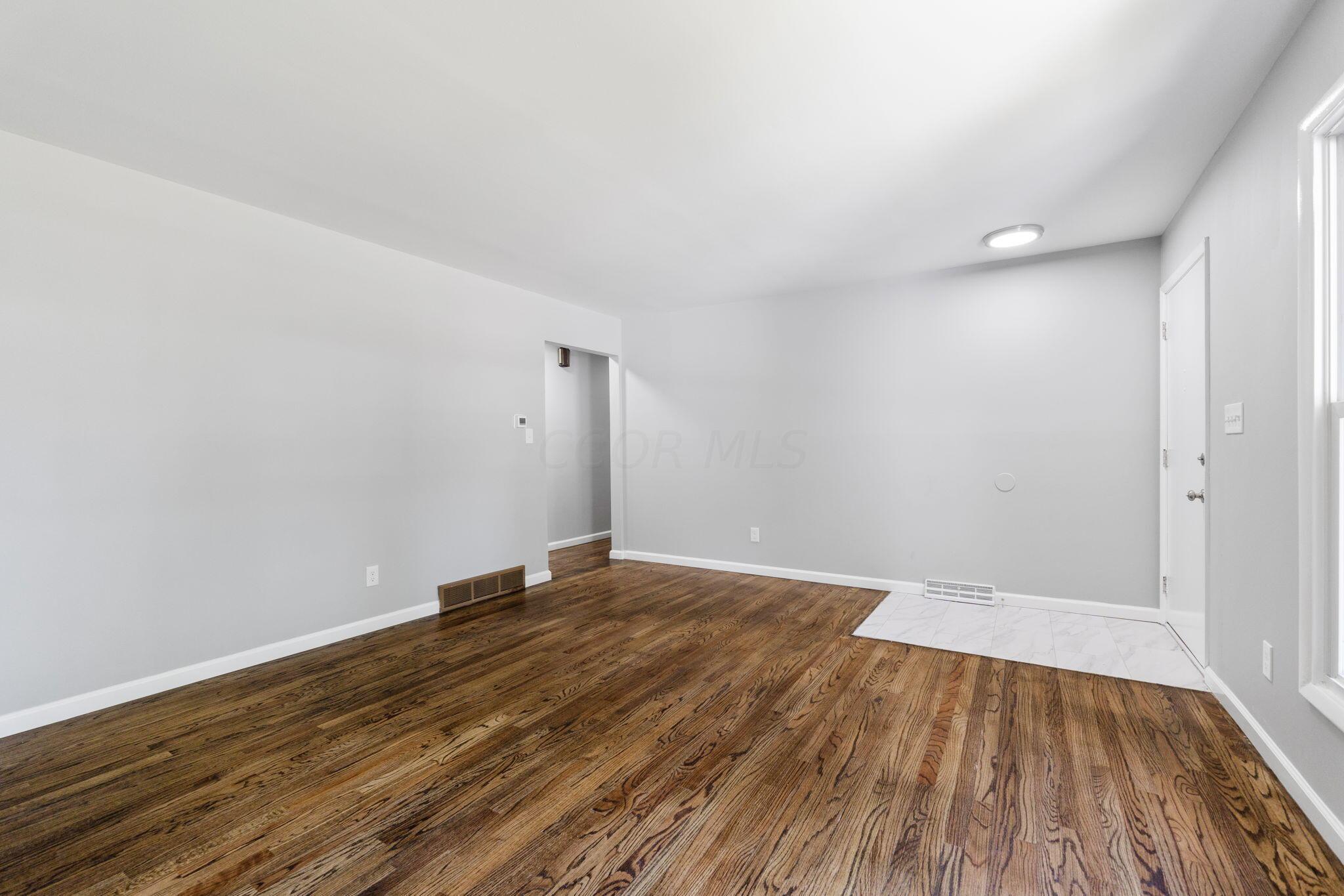 1707 Peardale Road N