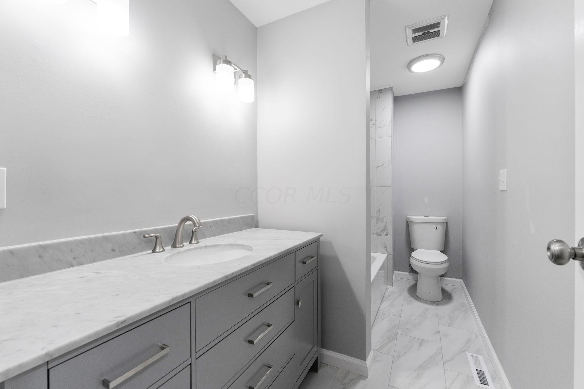 1707 Peardale Road N