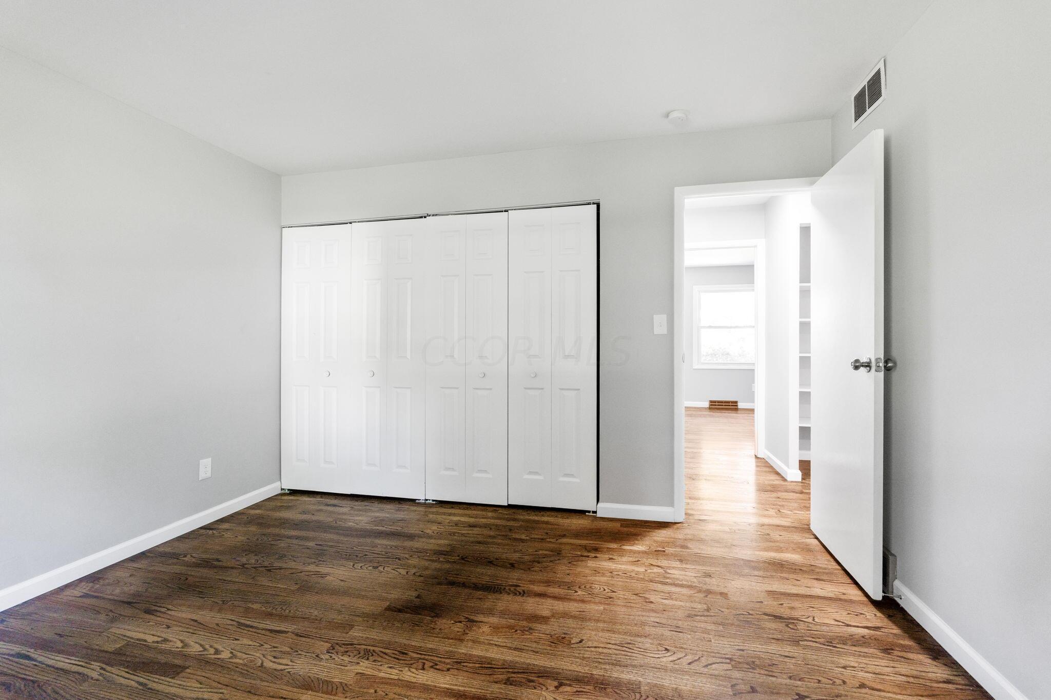 1707 Peardale Road N