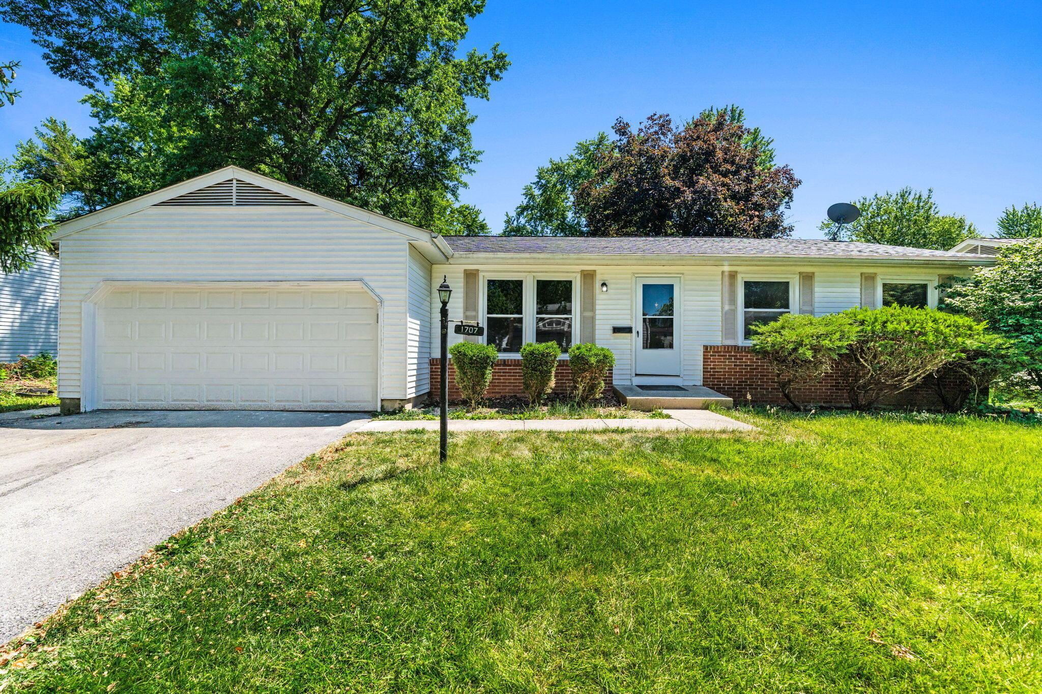 1707 Peardale Road N