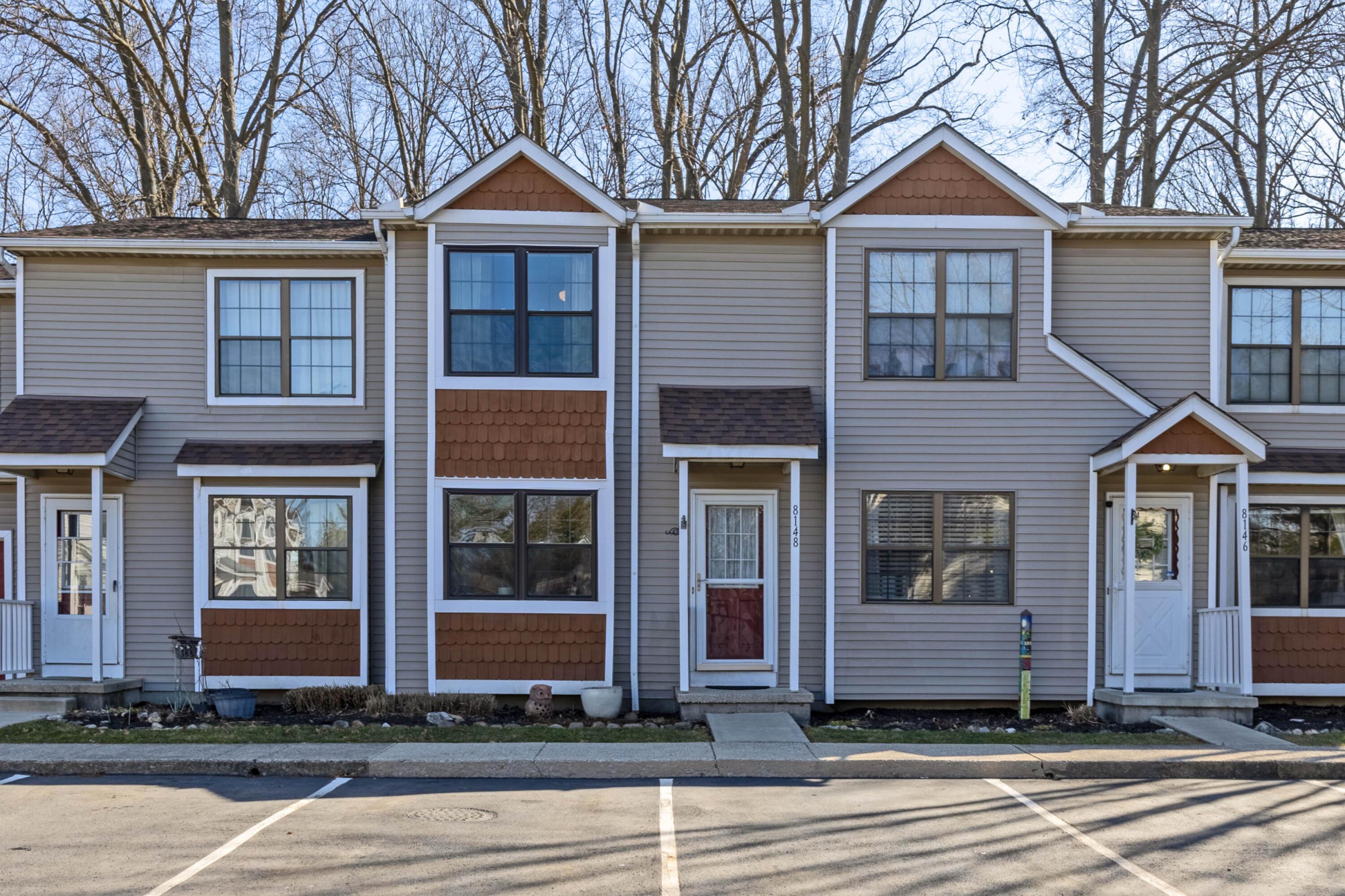 8148 Newark Avenue, 14-B