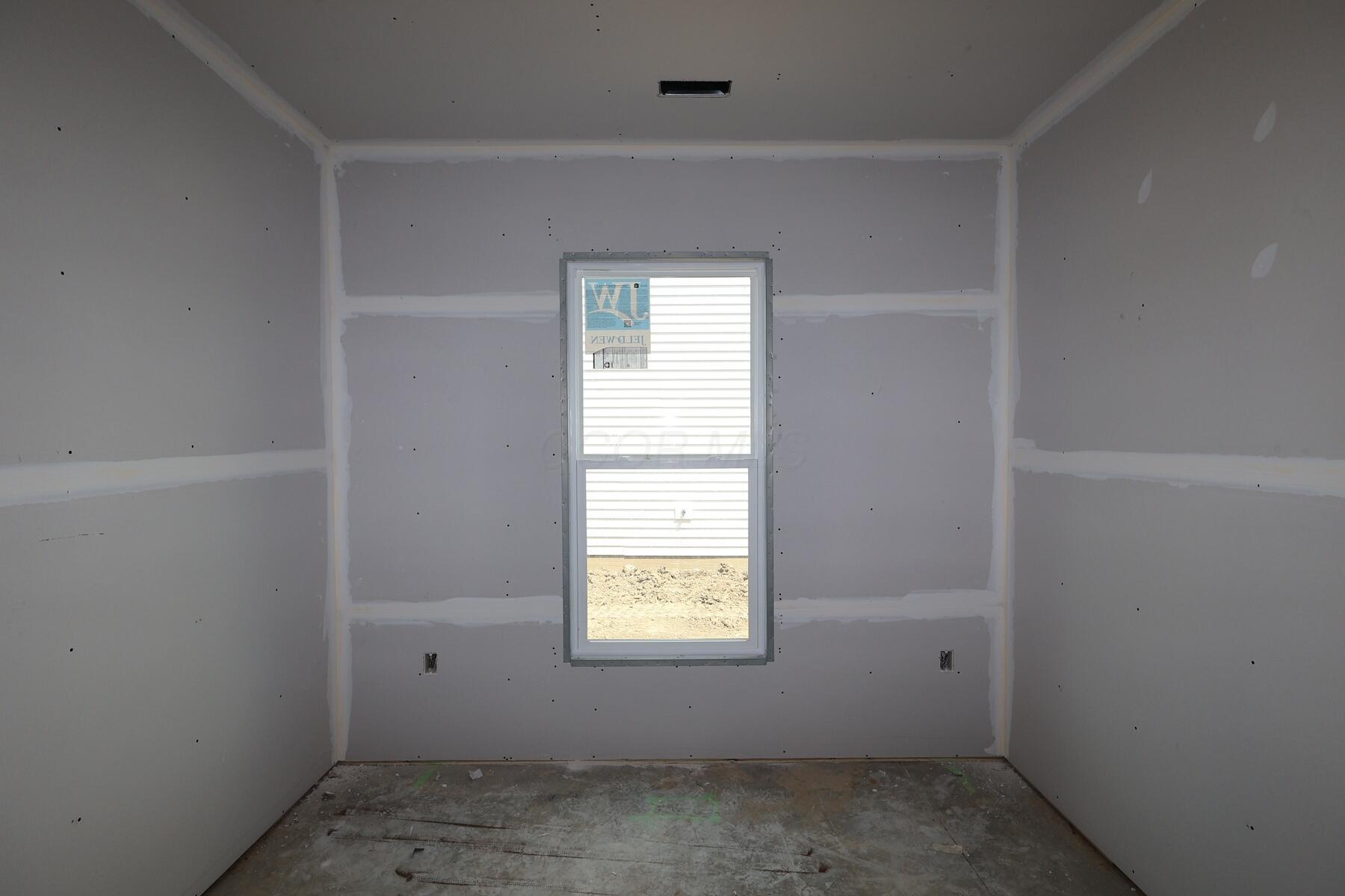 1916 Aerotrain Court N