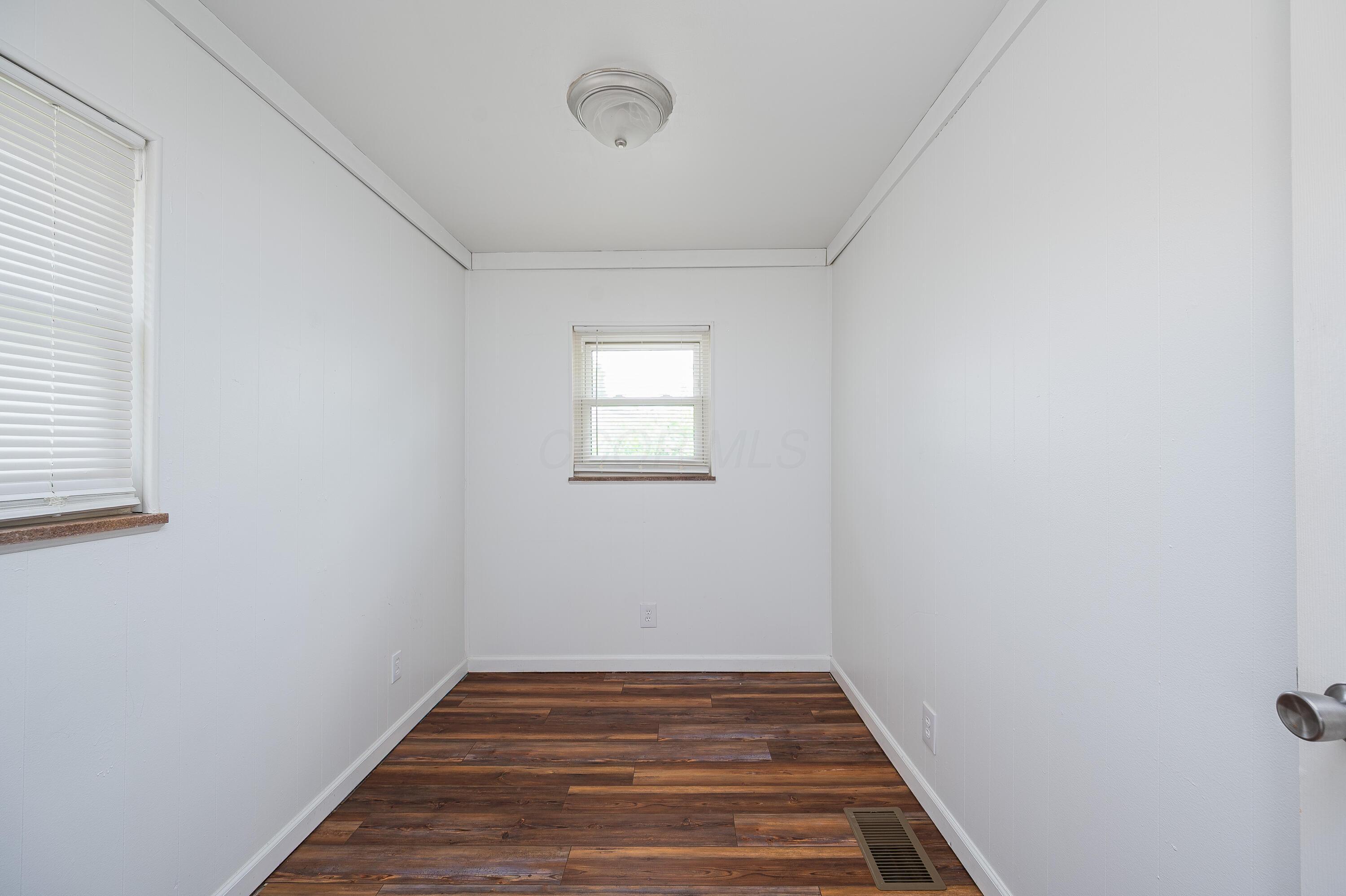 4469 Lancaster Avenue