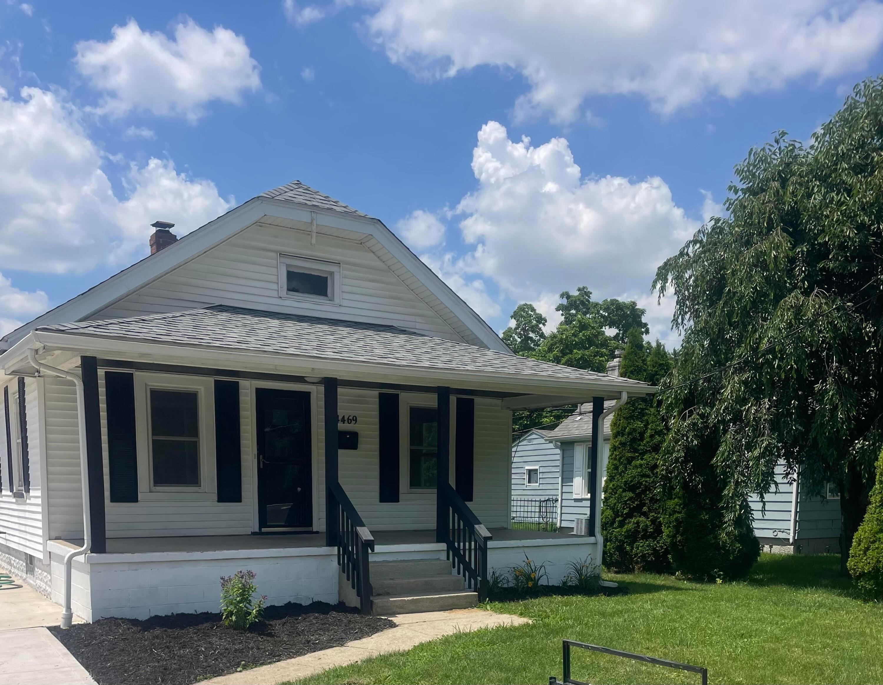 4469 Lancaster Avenue