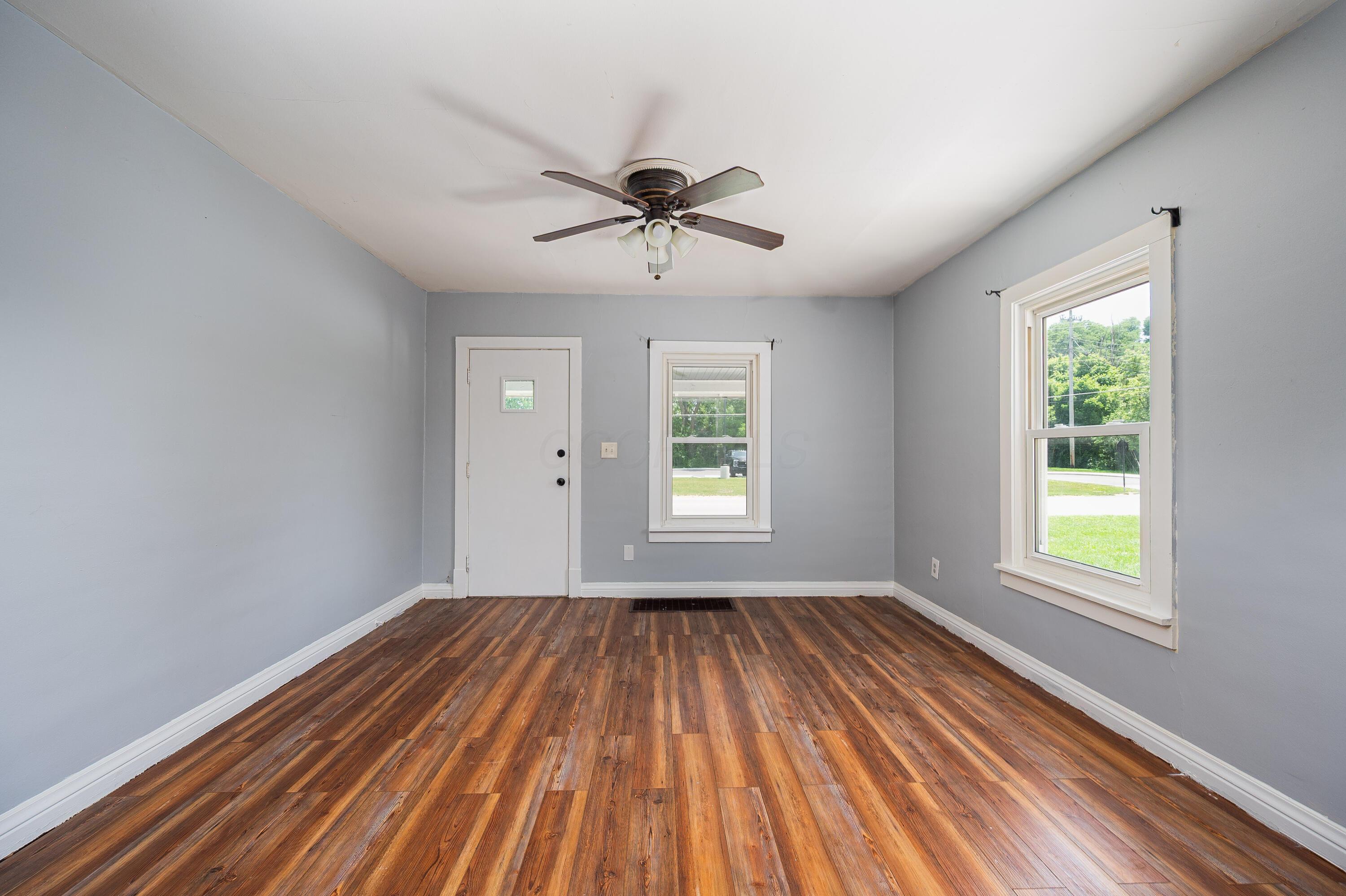 4469 Lancaster Avenue