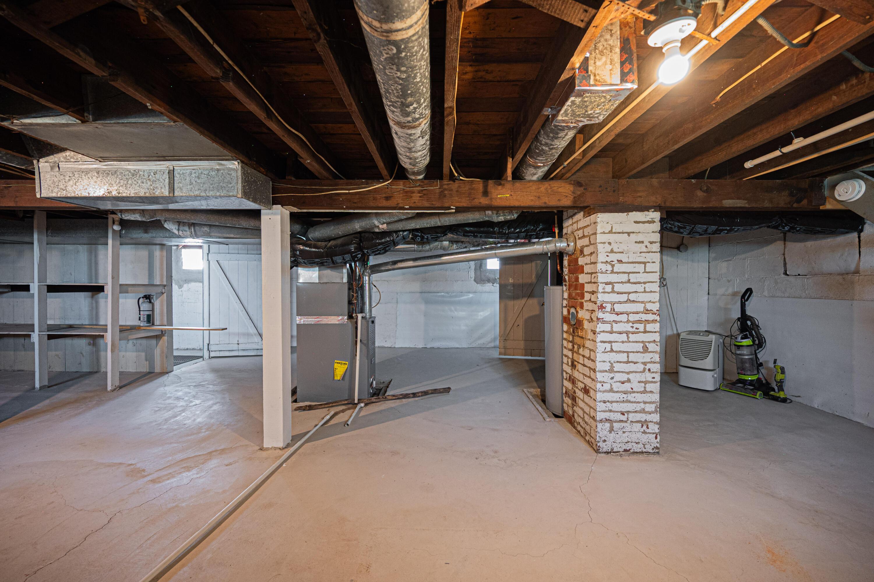 4469 Lancaster Avenue