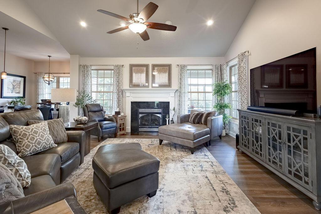 10339 New Delaware Road, Mount Vernon