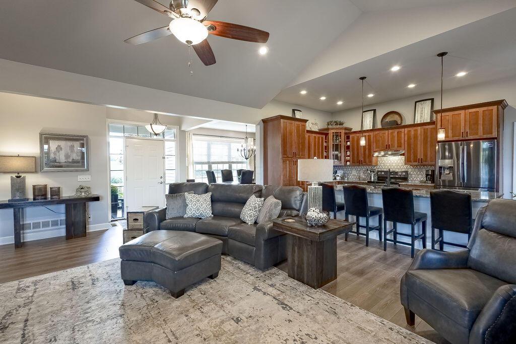 10339 New Delaware Road, Mount Vernon