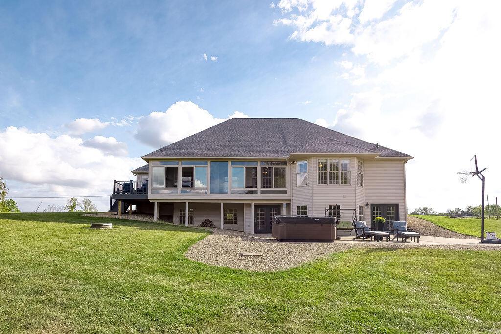 10339 New Delaware Road, Mount Vernon