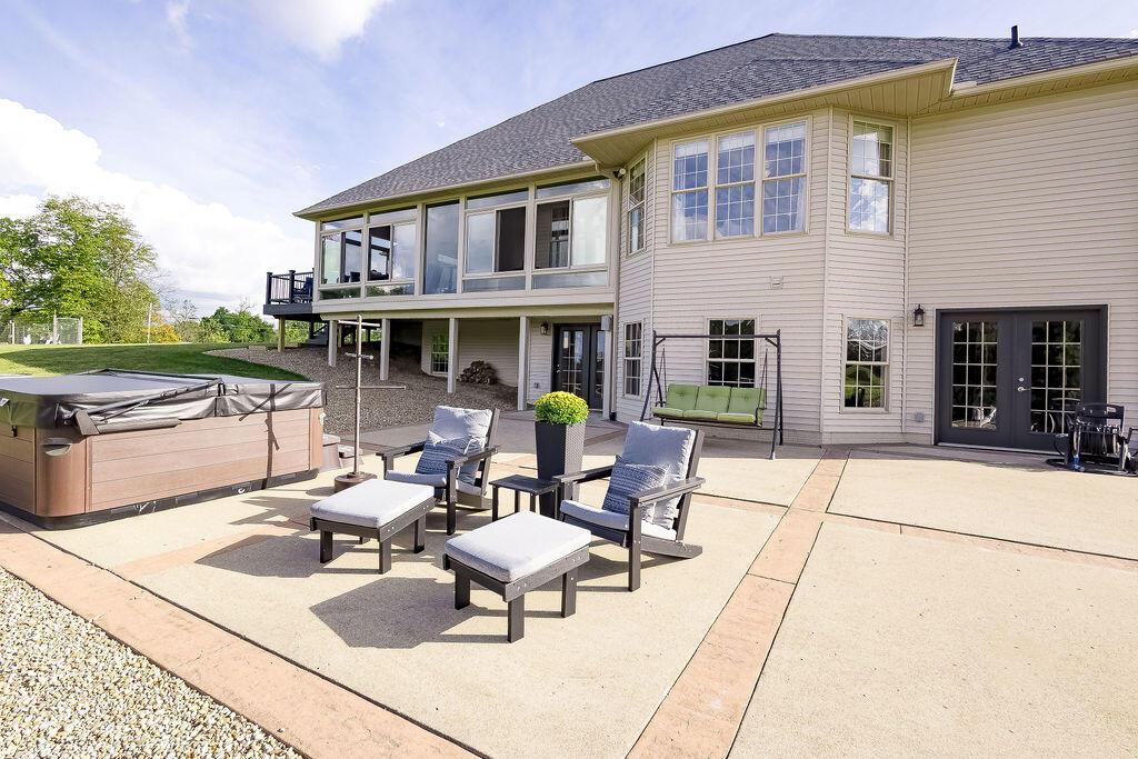 10339 New Delaware Road, Mount Vernon