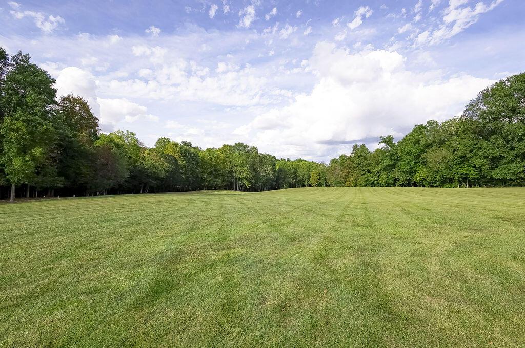 10339 New Delaware Road, Mount Vernon