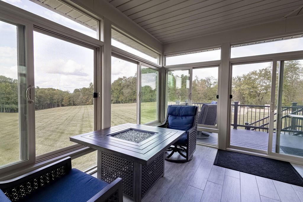 10339 New Delaware Road, Mount Vernon