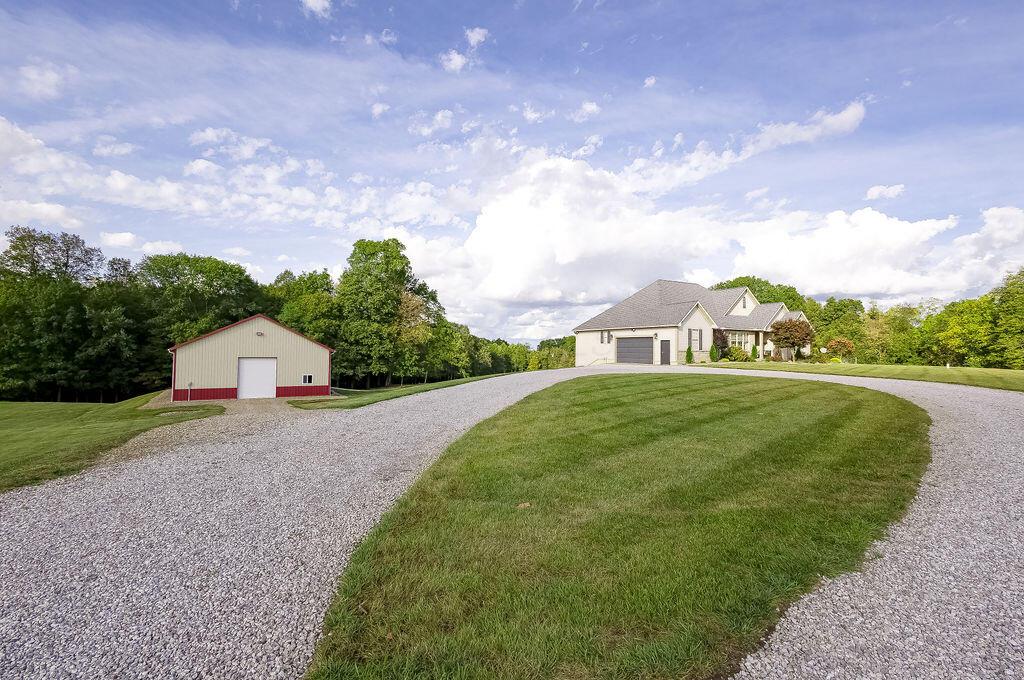 10339 New Delaware Road, Mount Vernon