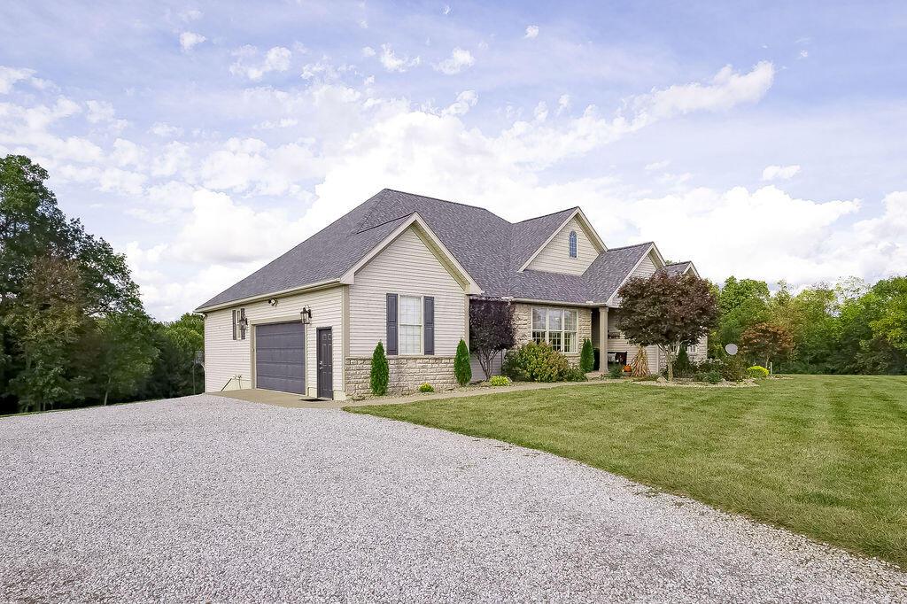 10339 New Delaware Road, Mount Vernon